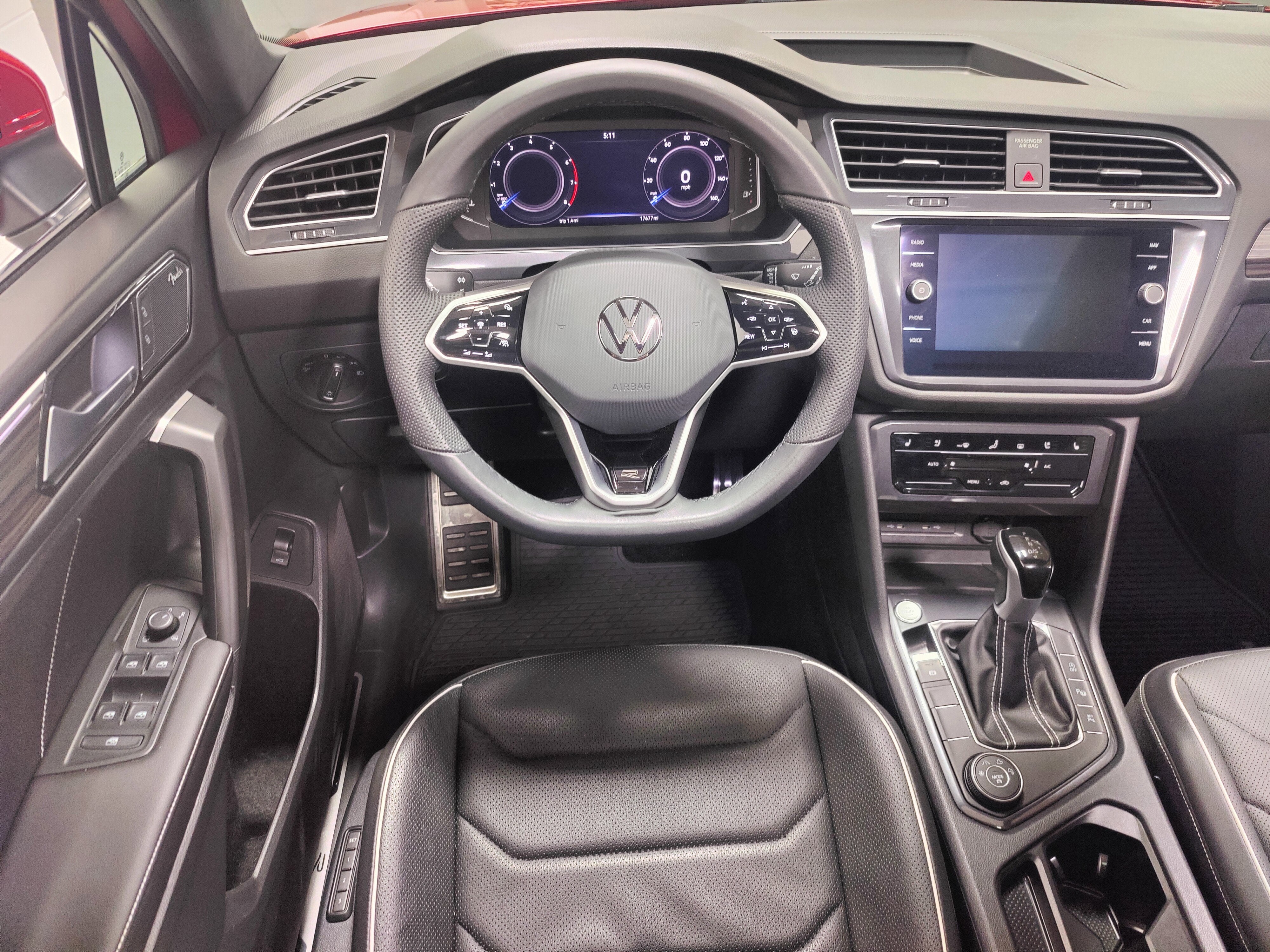 2024 Volkswagen Tiguan AWD SEL R-Line w/Sunroof/Nav