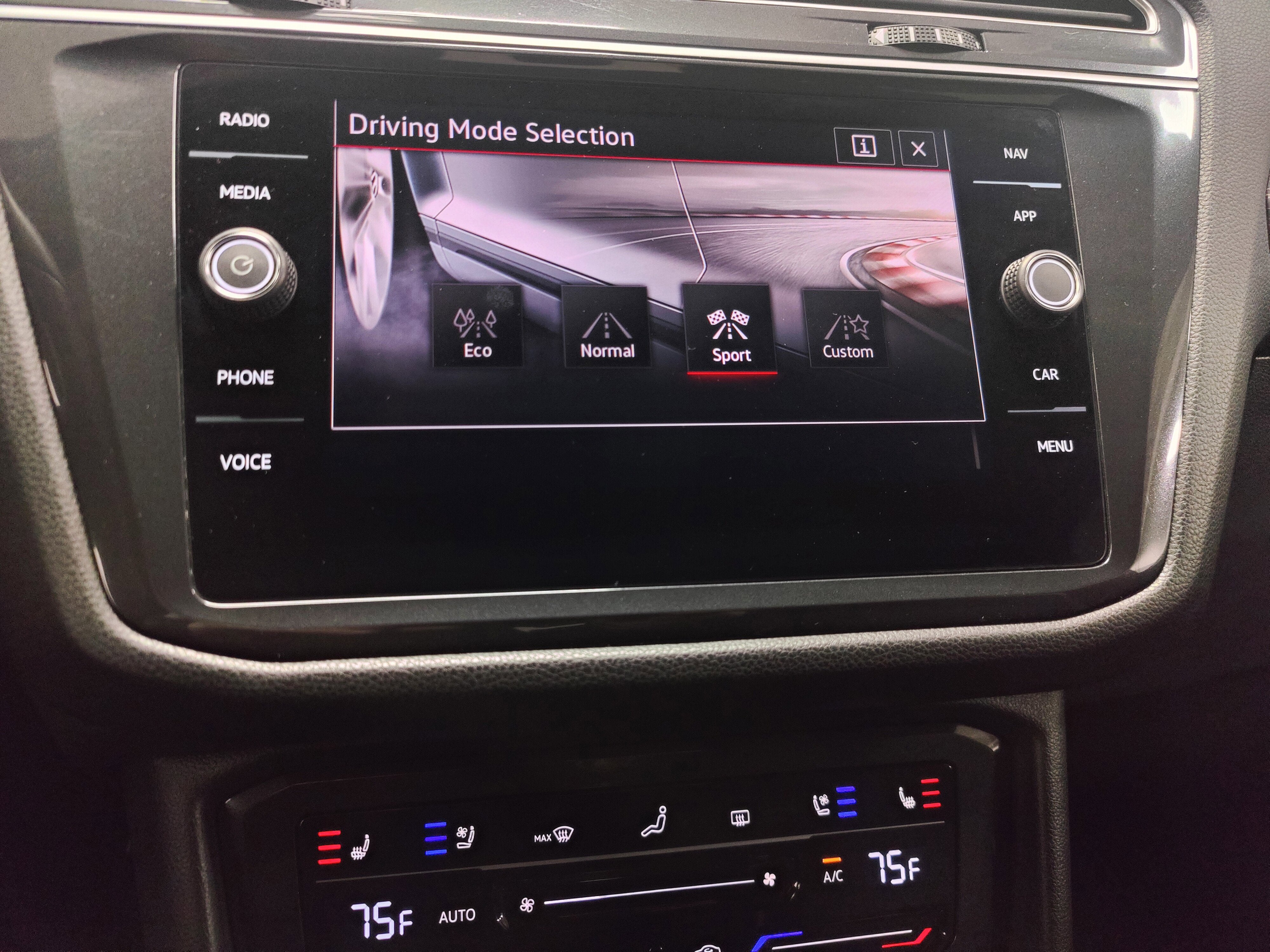 2024 Volkswagen Tiguan AWD SEL R-Line w/Sunroof/Nav