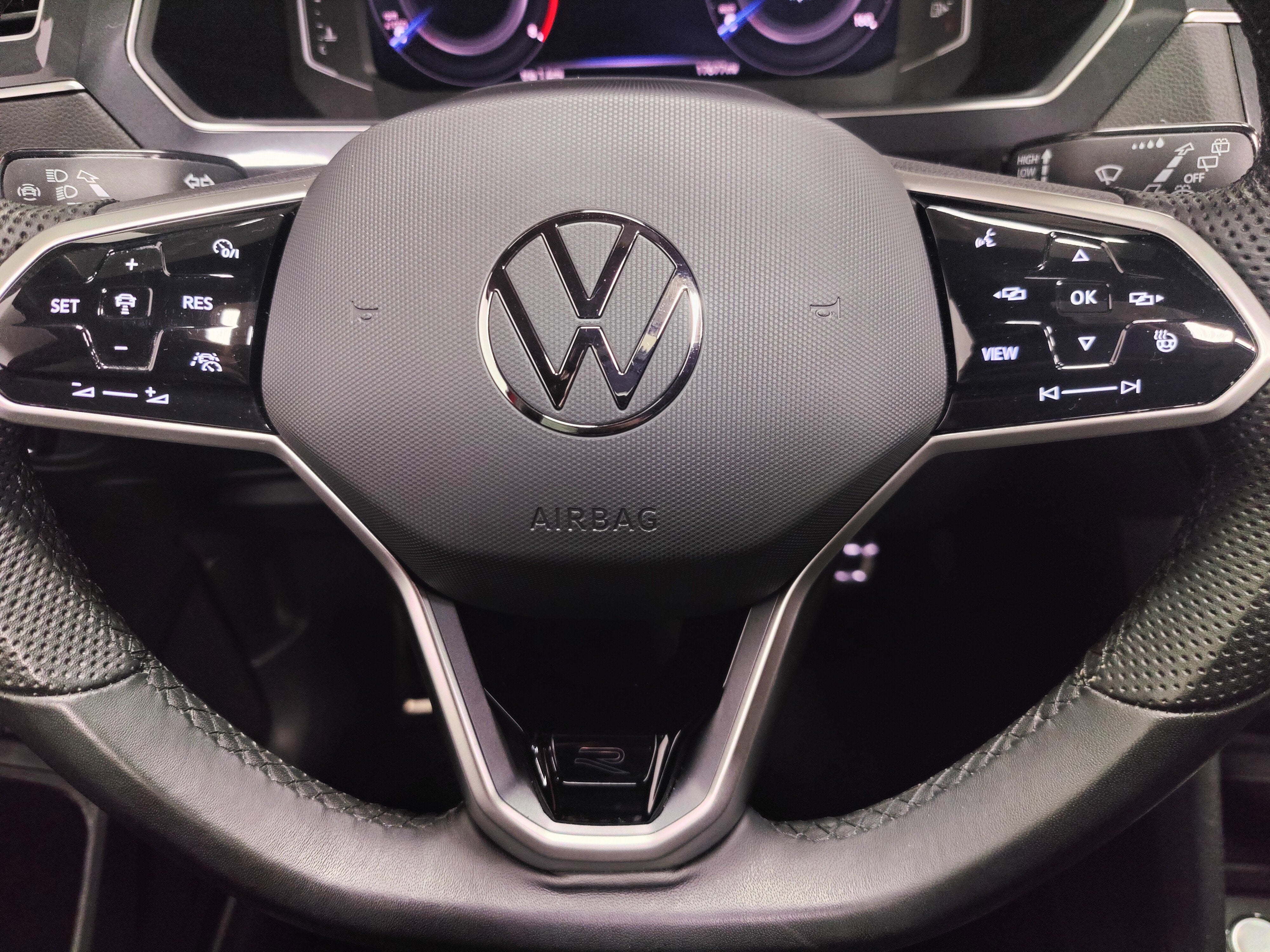 2024 Volkswagen Tiguan AWD SEL R-Line w/Sunroof/Nav