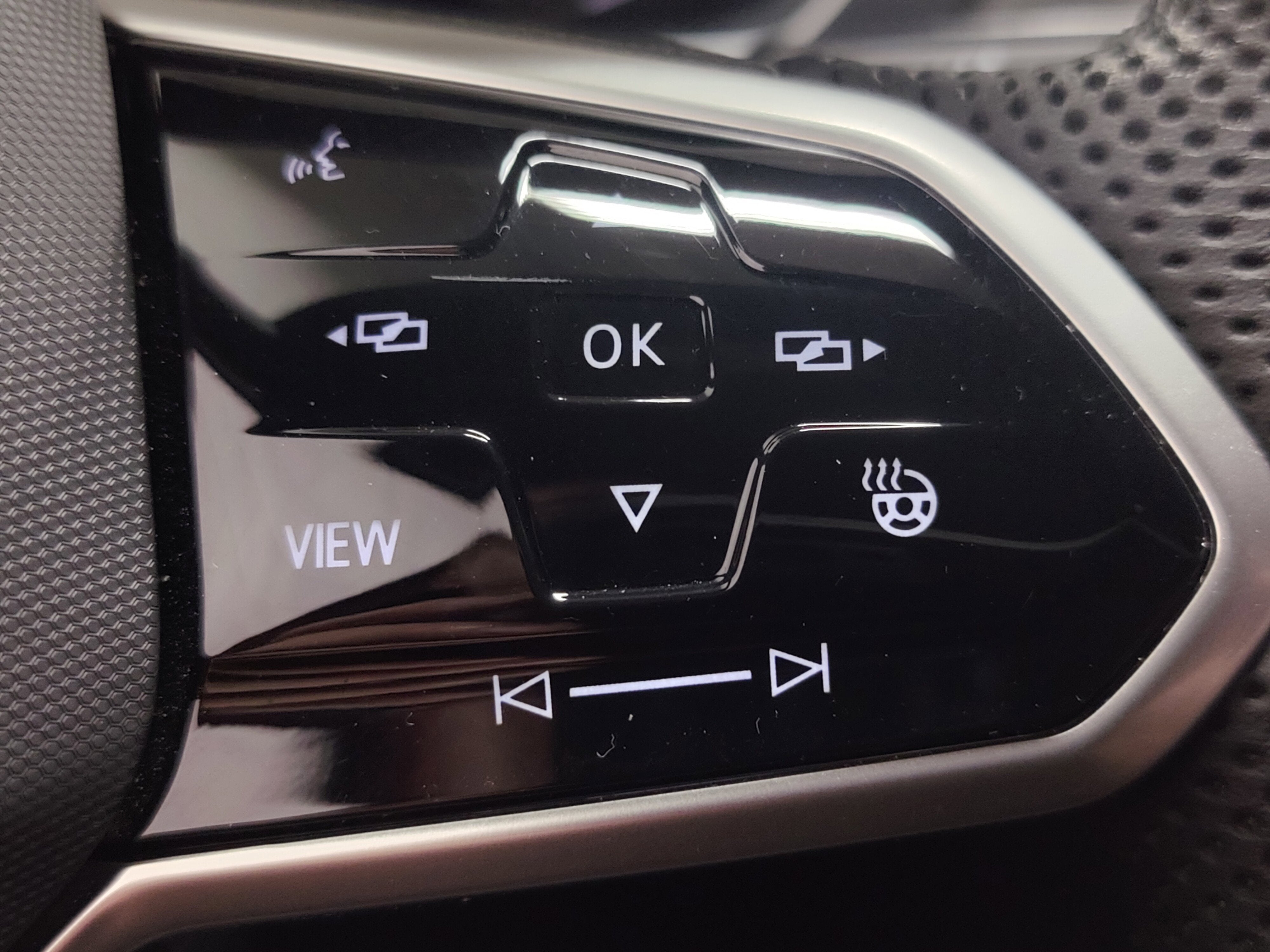 2024 Volkswagen Tiguan AWD SEL R-Line w/Sunroof/Nav