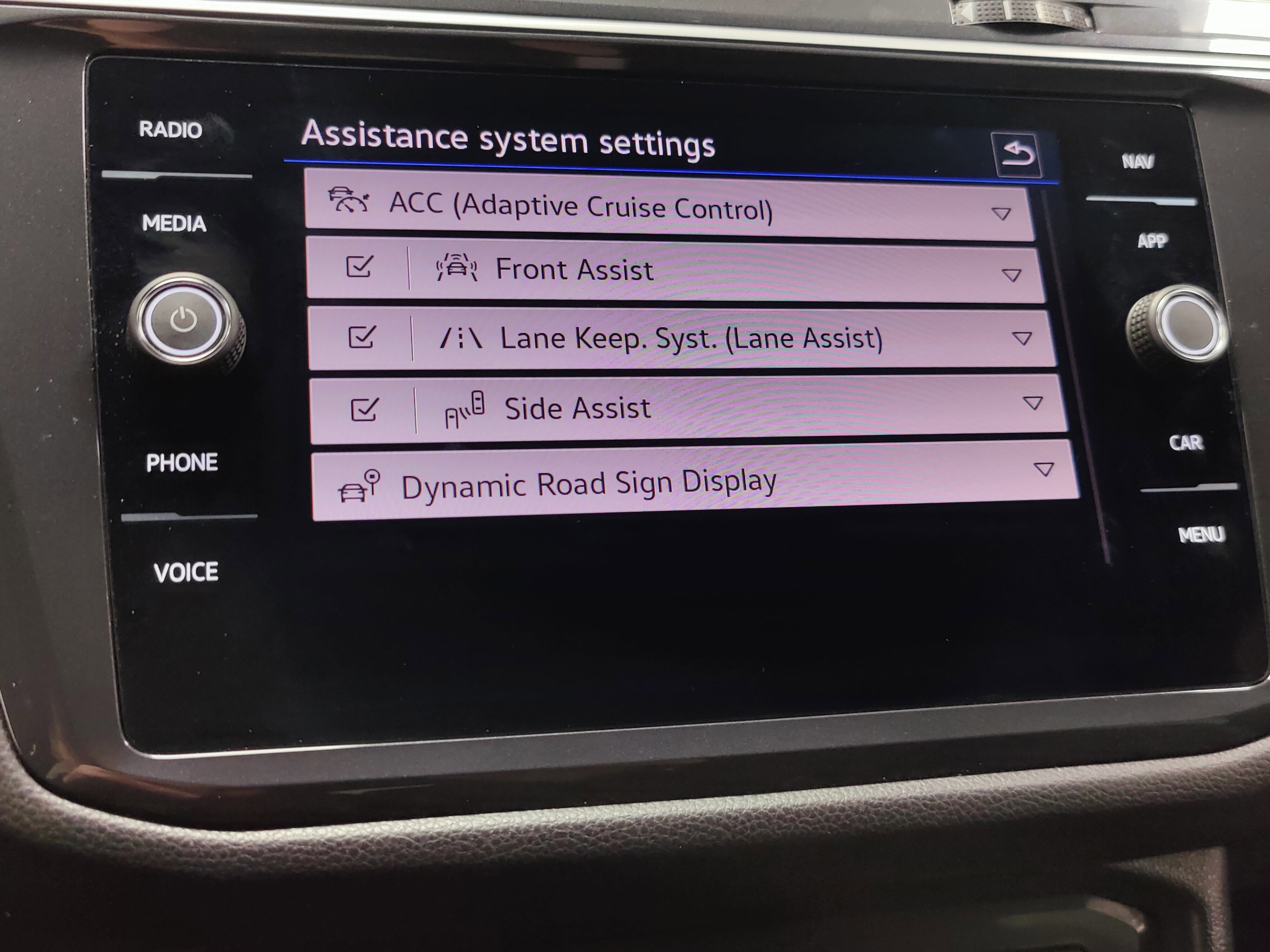 2024 Volkswagen Tiguan AWD SEL R-Line w/Sunroof/Nav