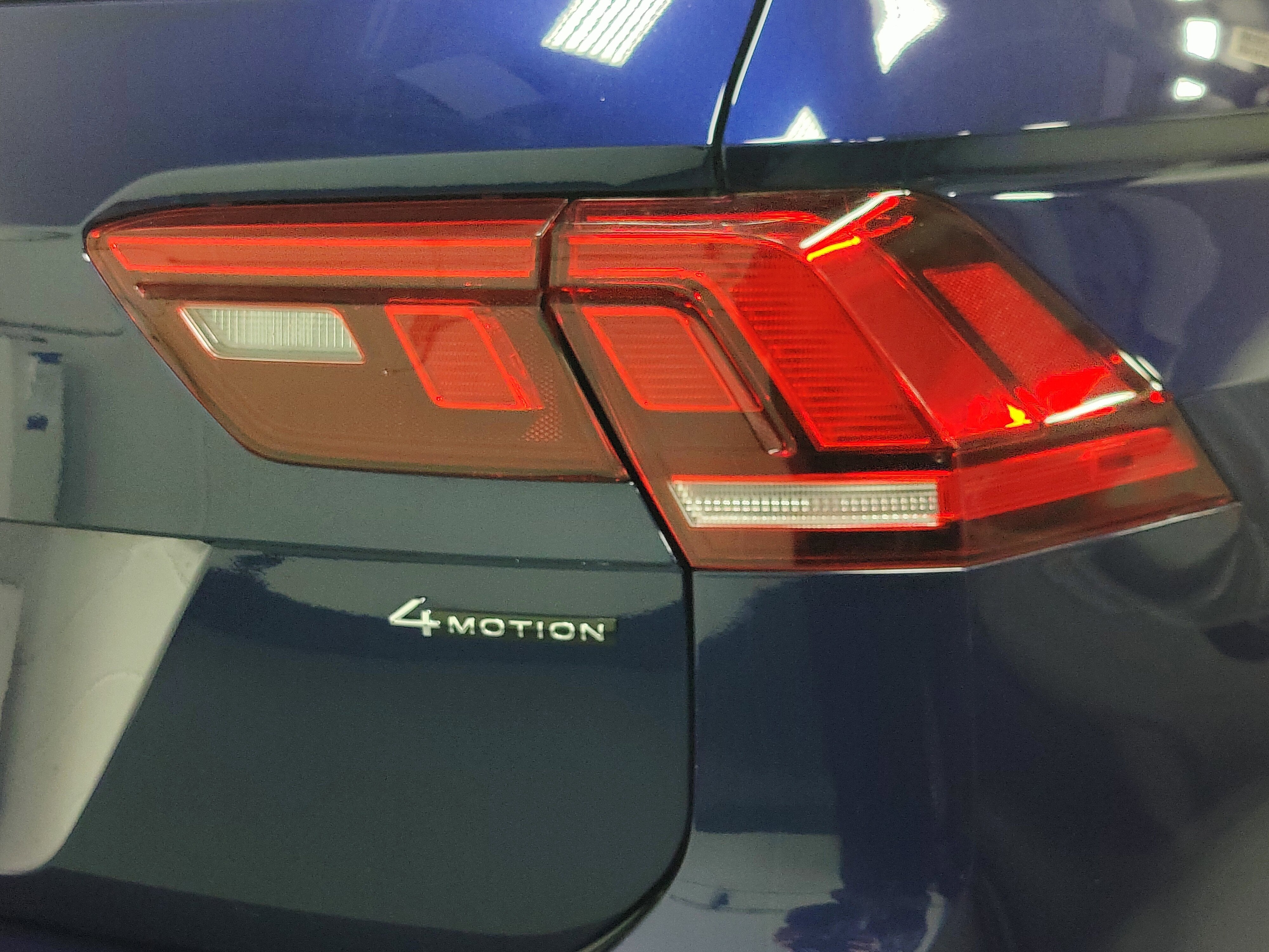 2024 Volkswagen Tiguan AWD SEL R-Line w/Sunroof/Nav