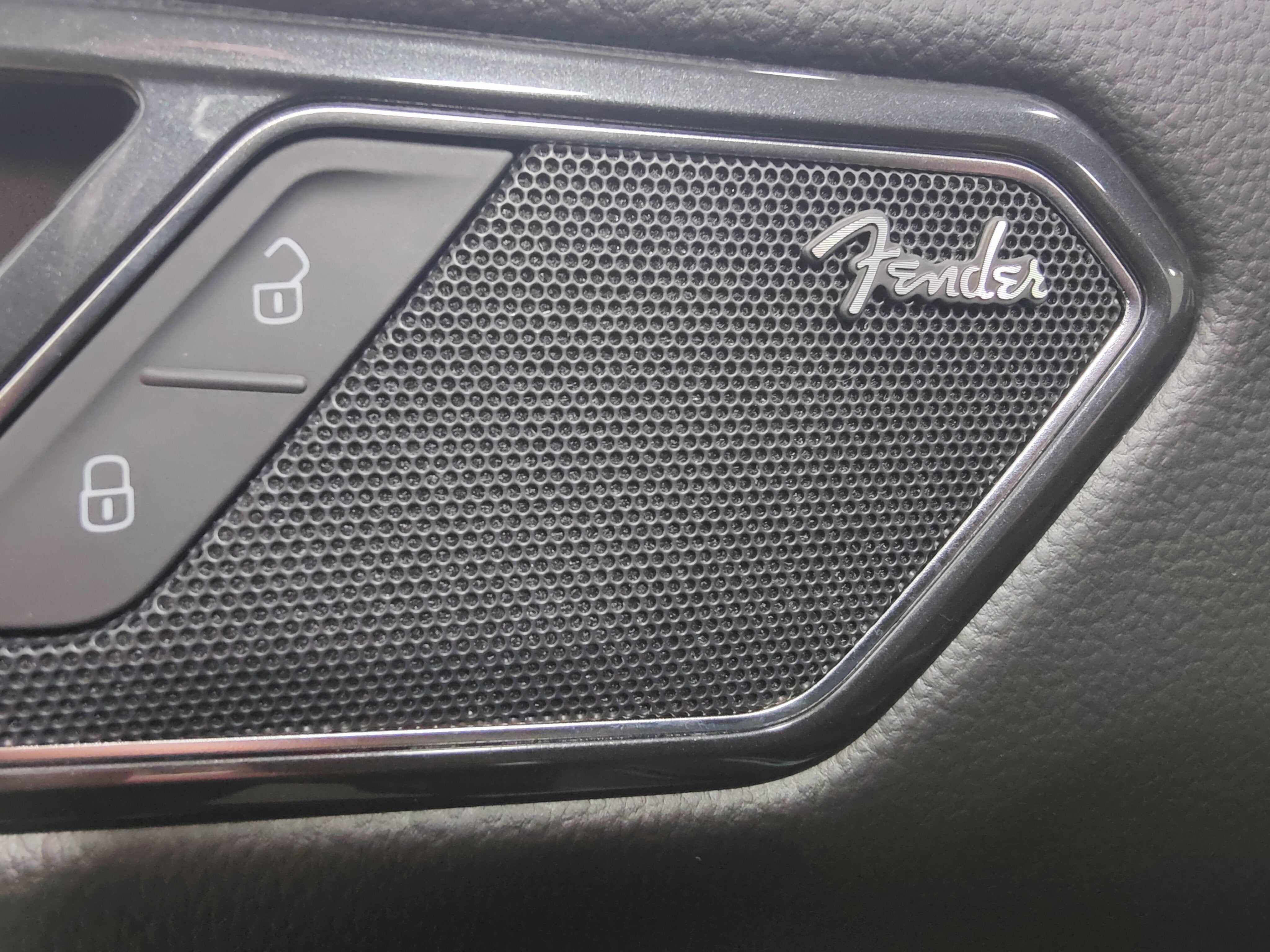 2024 Volkswagen Tiguan AWD SEL R-Line w/Sunroof/Nav