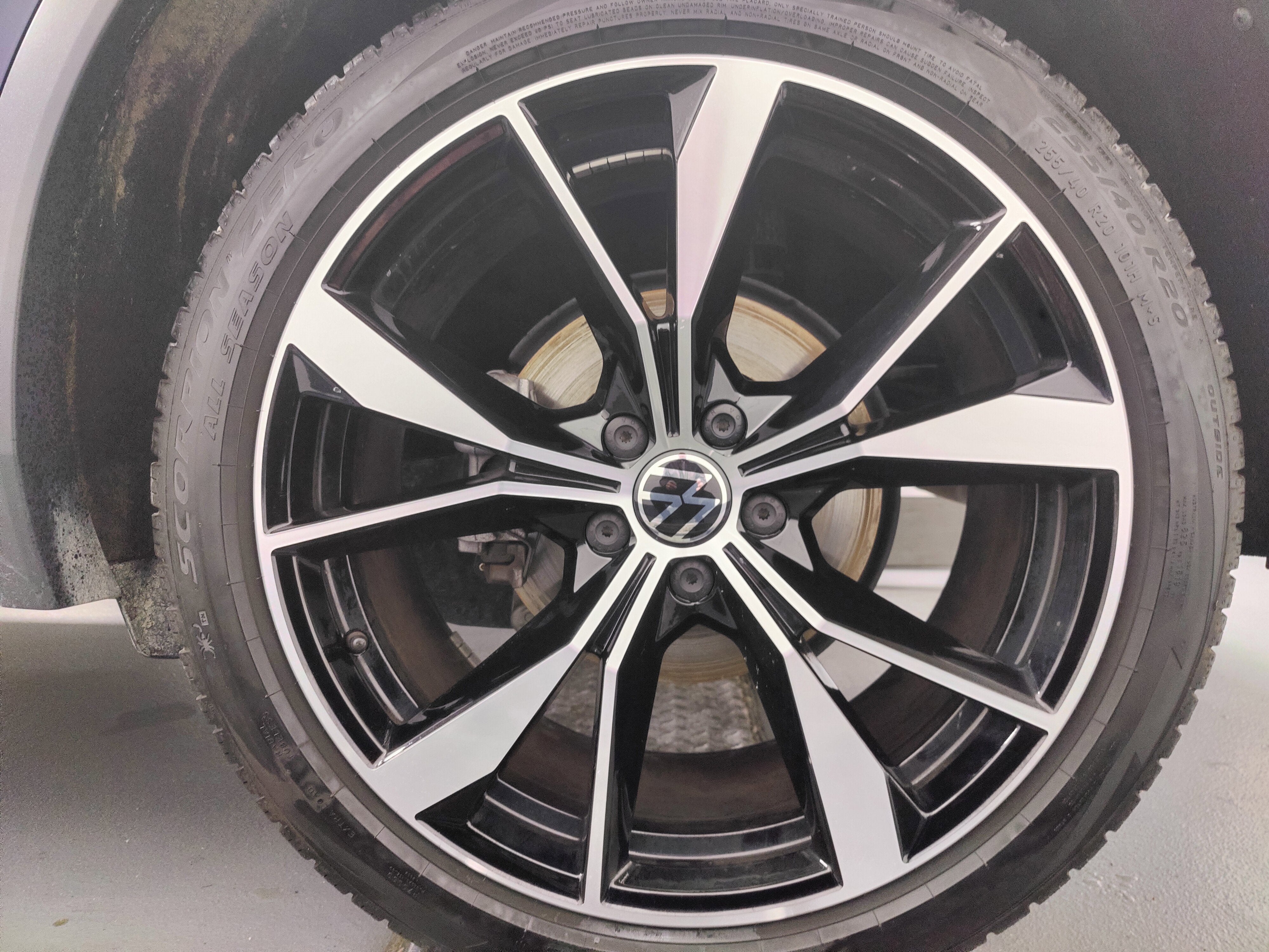 2024 Volkswagen Tiguan AWD SEL R-Line w/Sunroof/Nav