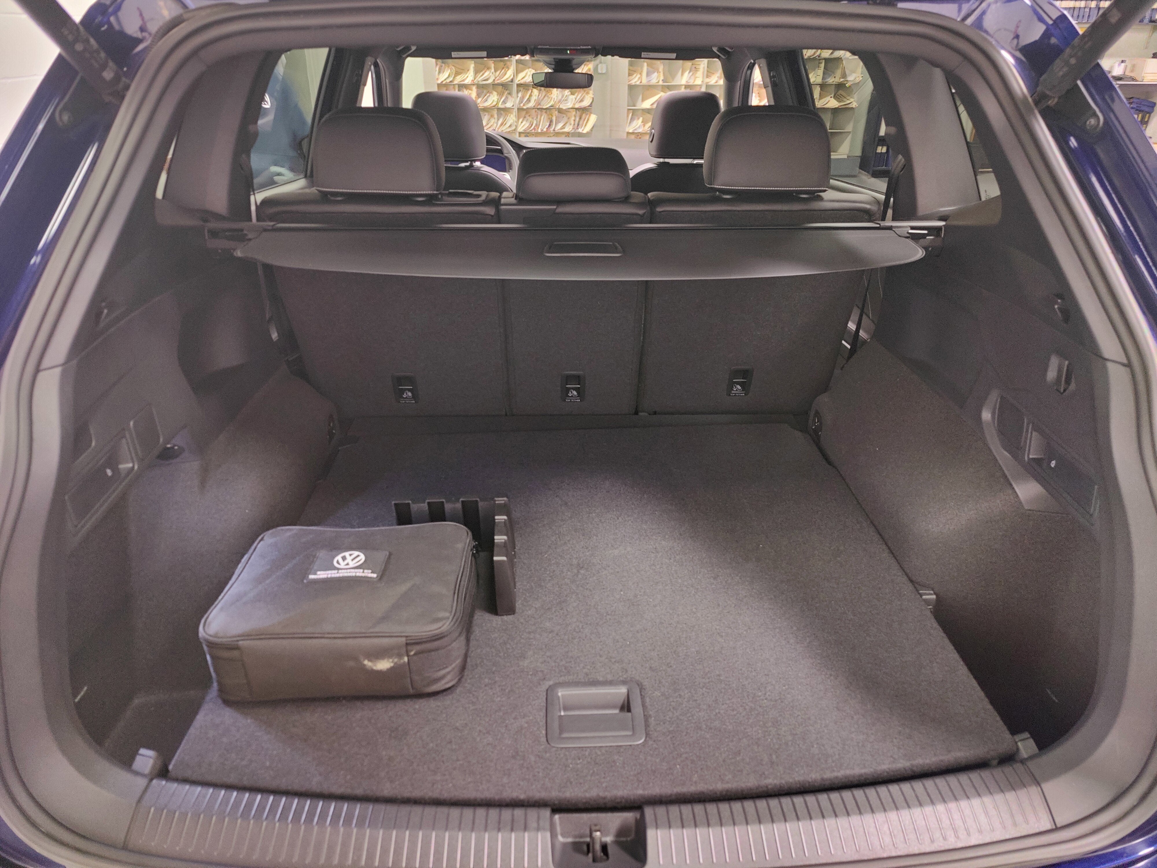 2024 Volkswagen Tiguan AWD SEL R-Line w/Sunroof/Nav