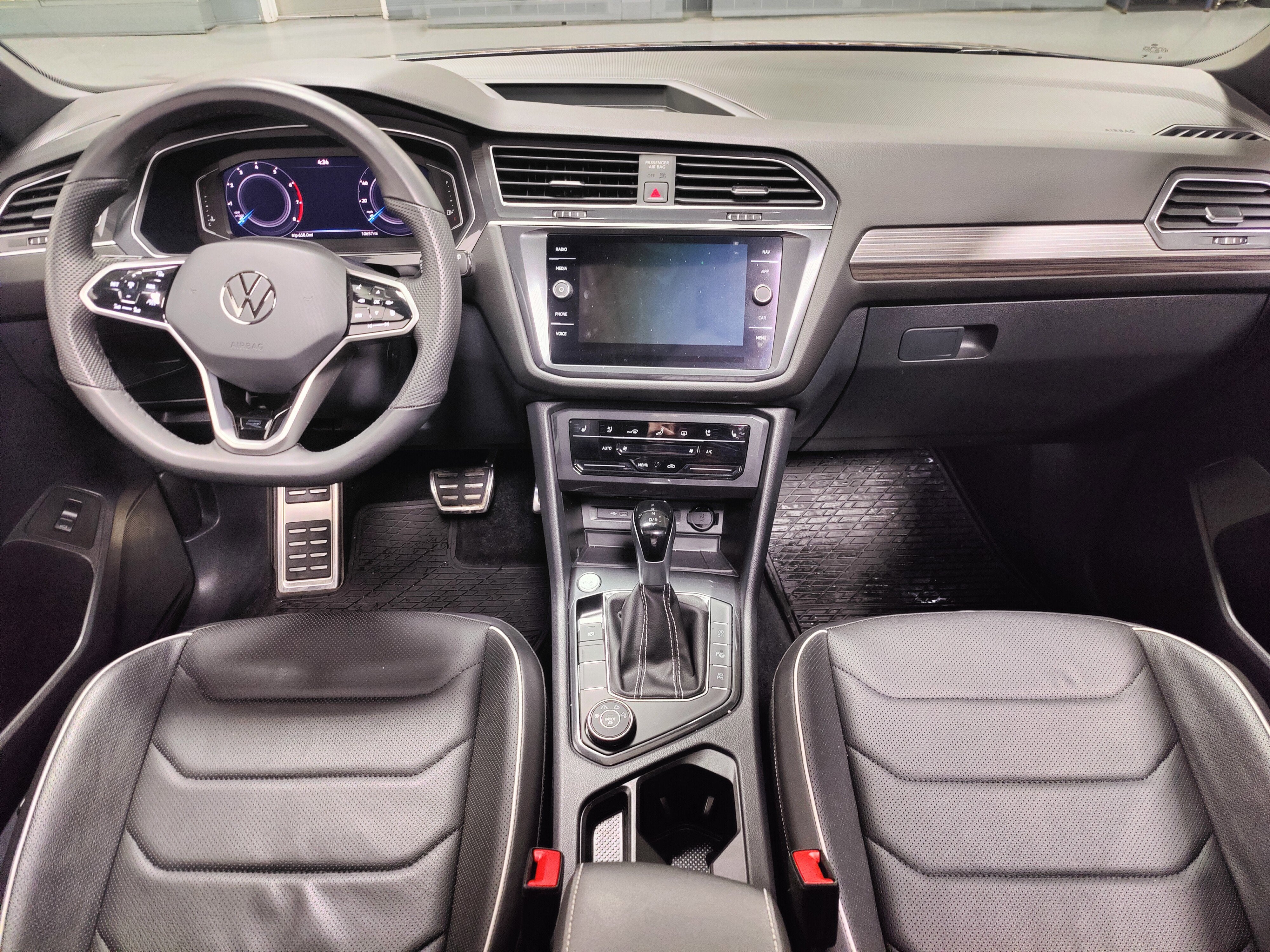 2024 Volkswagen Tiguan AWD SEL R-Line w/Sunroof/Nav