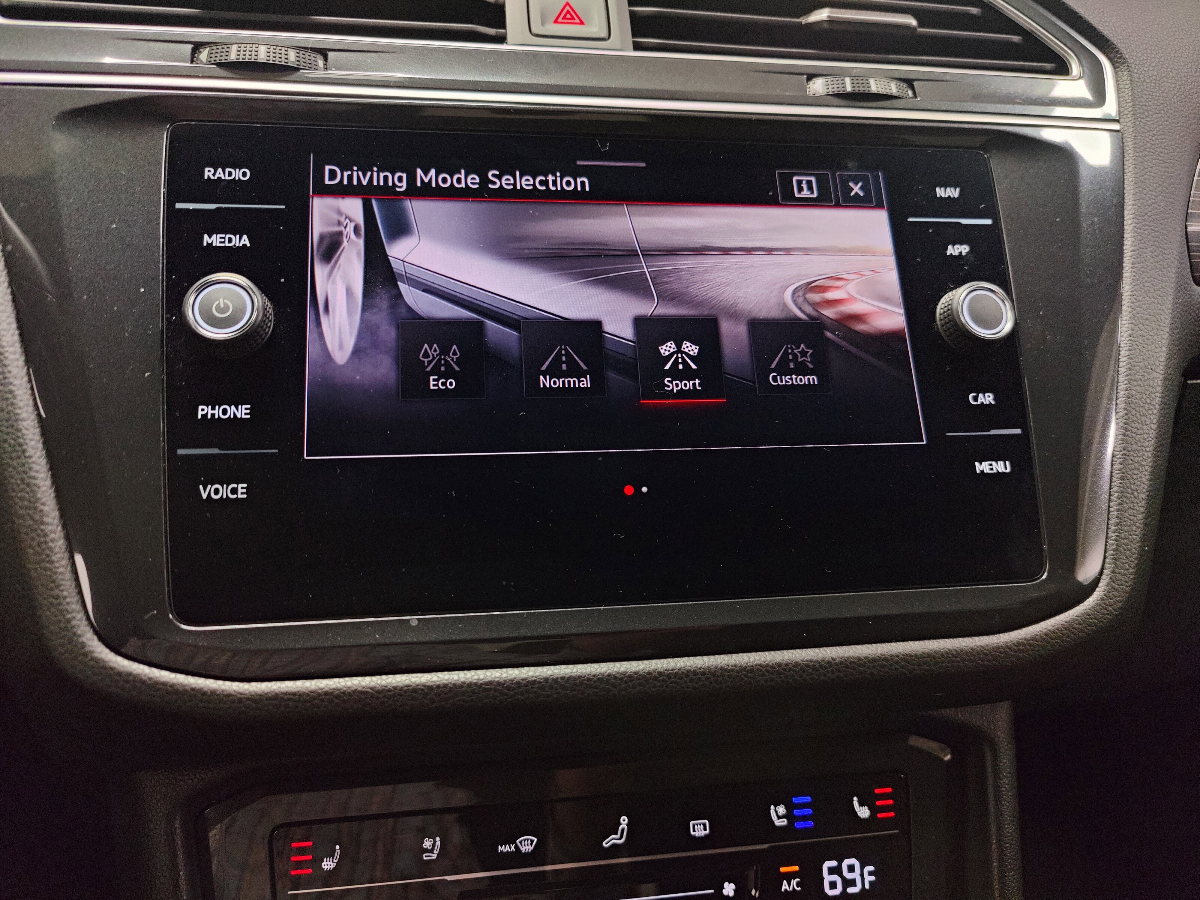 2024 Volkswagen Tiguan AWD SEL R-Line w/Sunroof/Nav