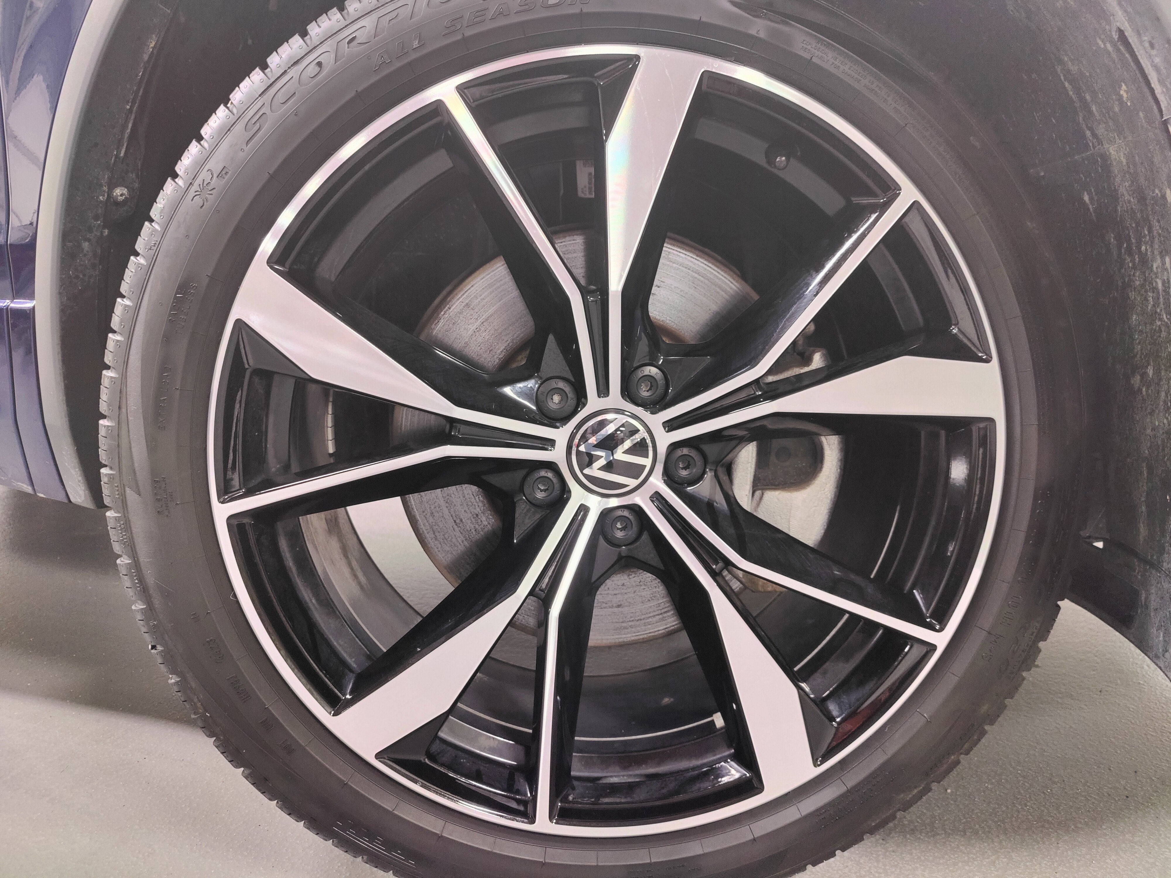 2024 Volkswagen Tiguan AWD SEL R-Line w/Sunroof/Nav