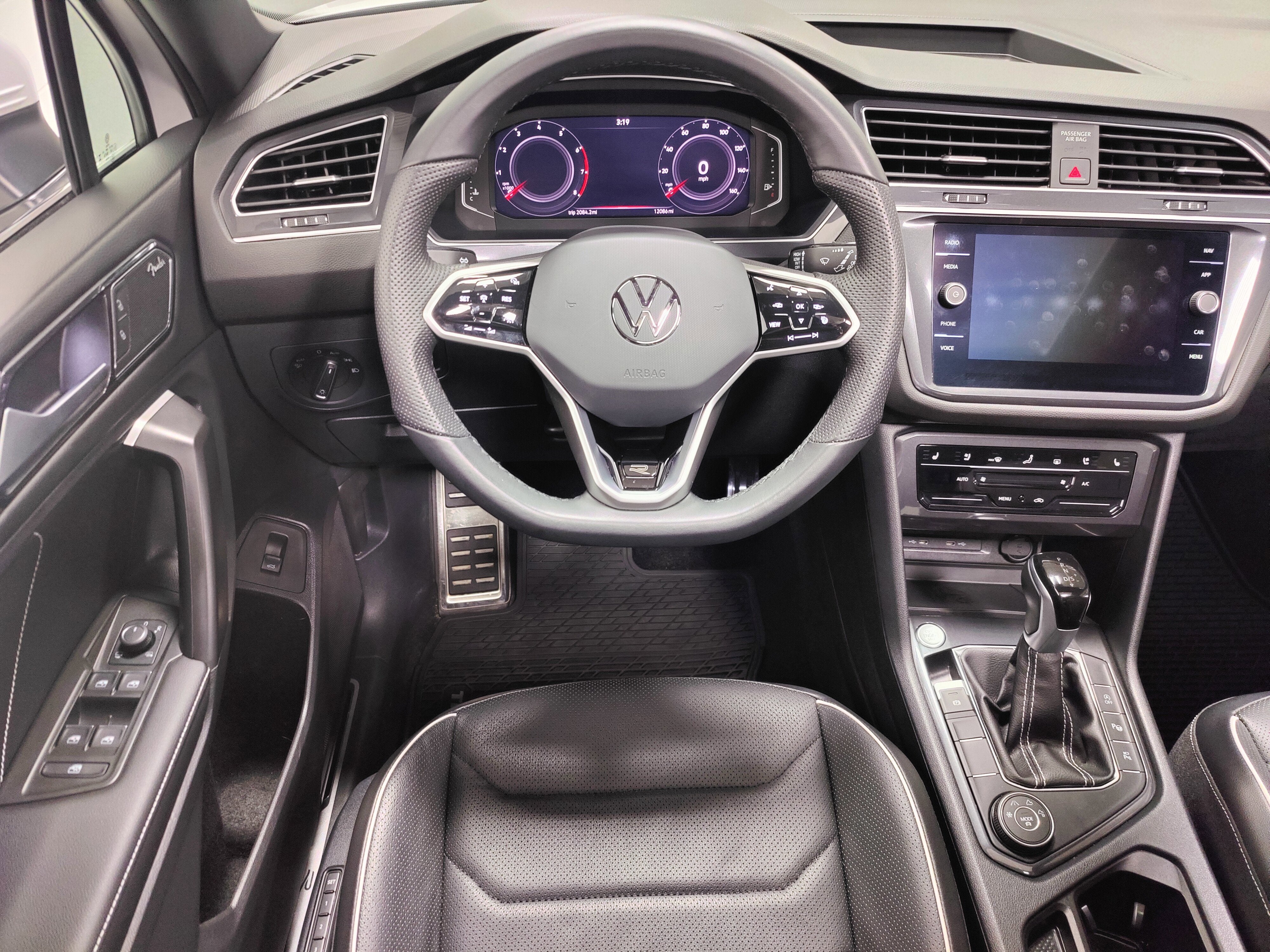 2024 Volkswagen Tiguan AWD SEL R-Line w/Sunroof/Nav