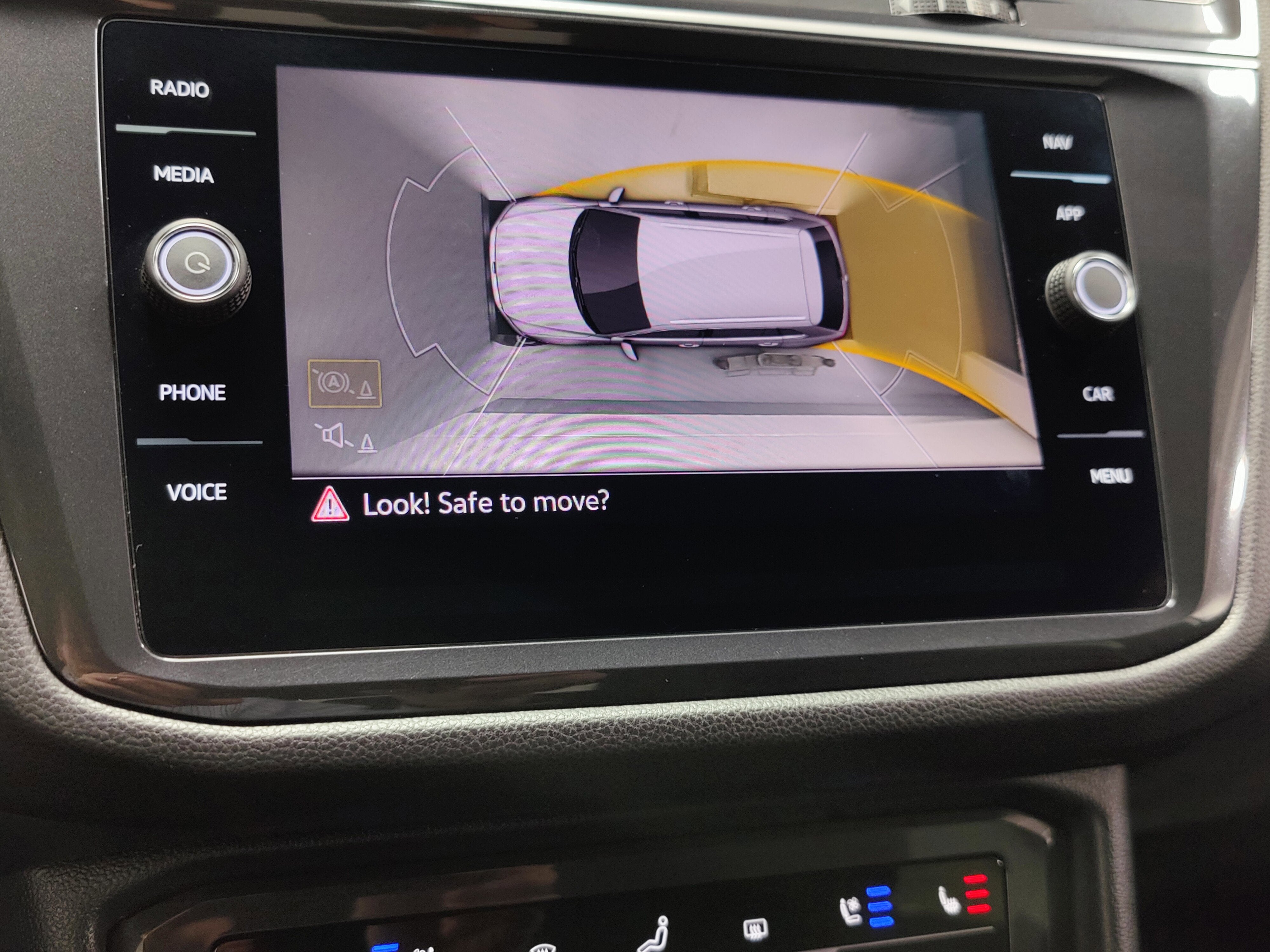 2024 Volkswagen Tiguan AWD SEL R-Line w/Sunroof/Nav