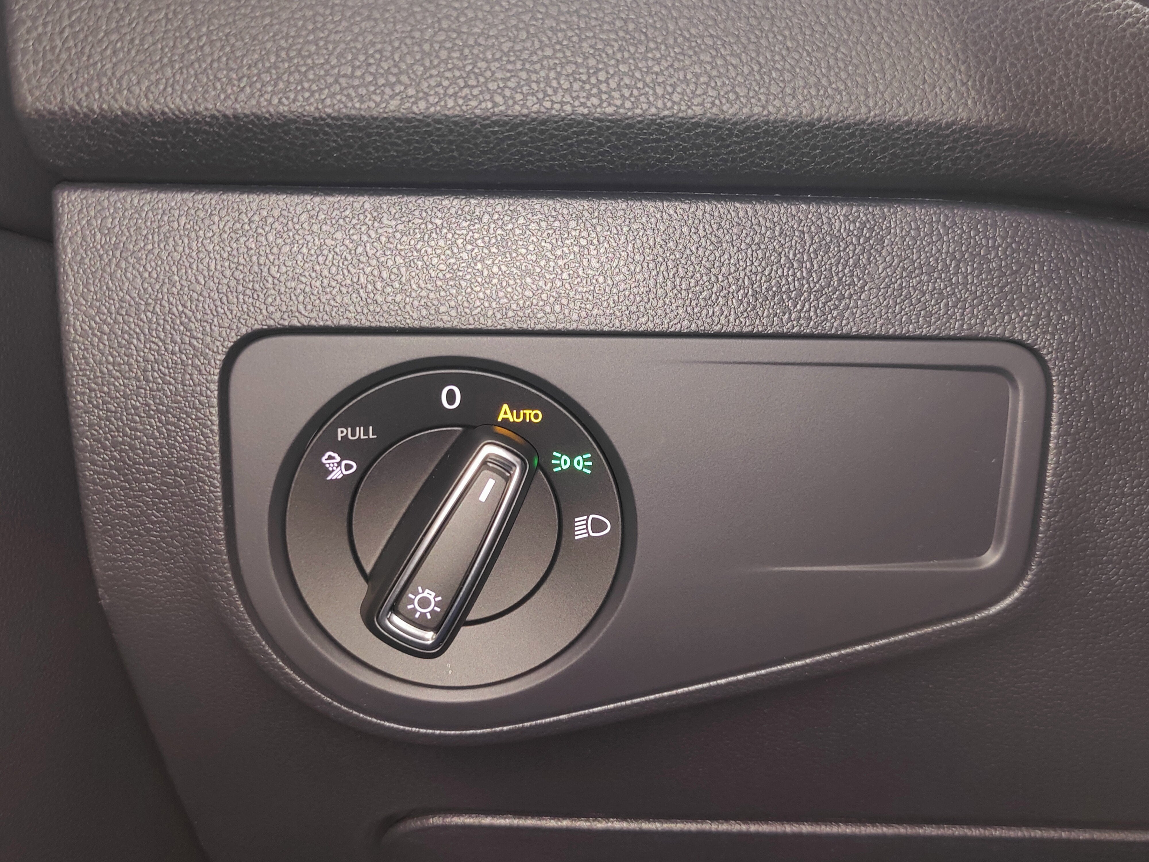 2024 Volkswagen Tiguan AWD SEL R-Line w/Sunroof/Nav