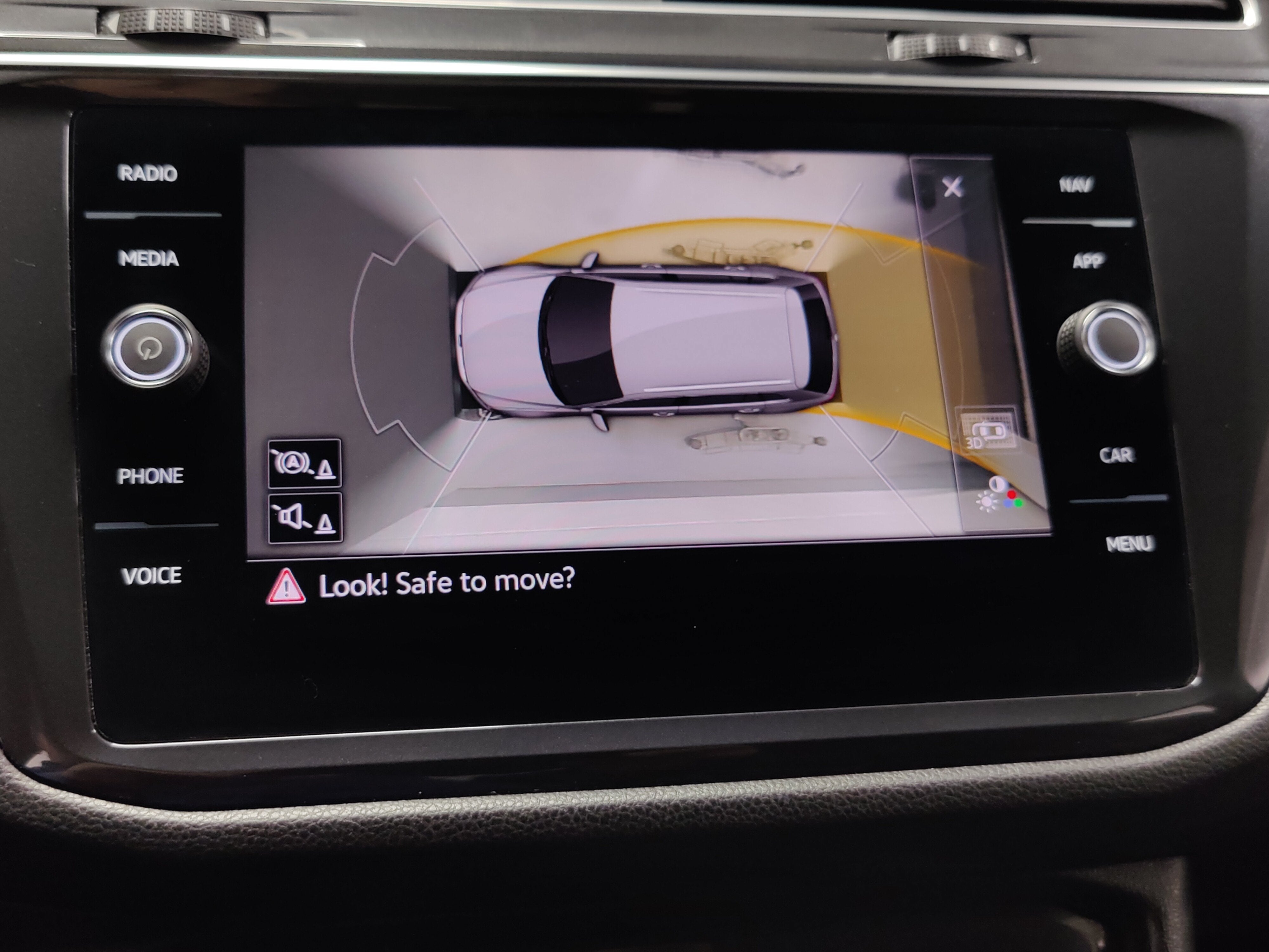 2023 Volkswagen Tiguan SEL Premium AWD R-Line w/Sunroof & Nav