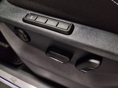 2023 Volkswagen Tiguan SEL Premium AWD R-Line w/Sunroof & Nav