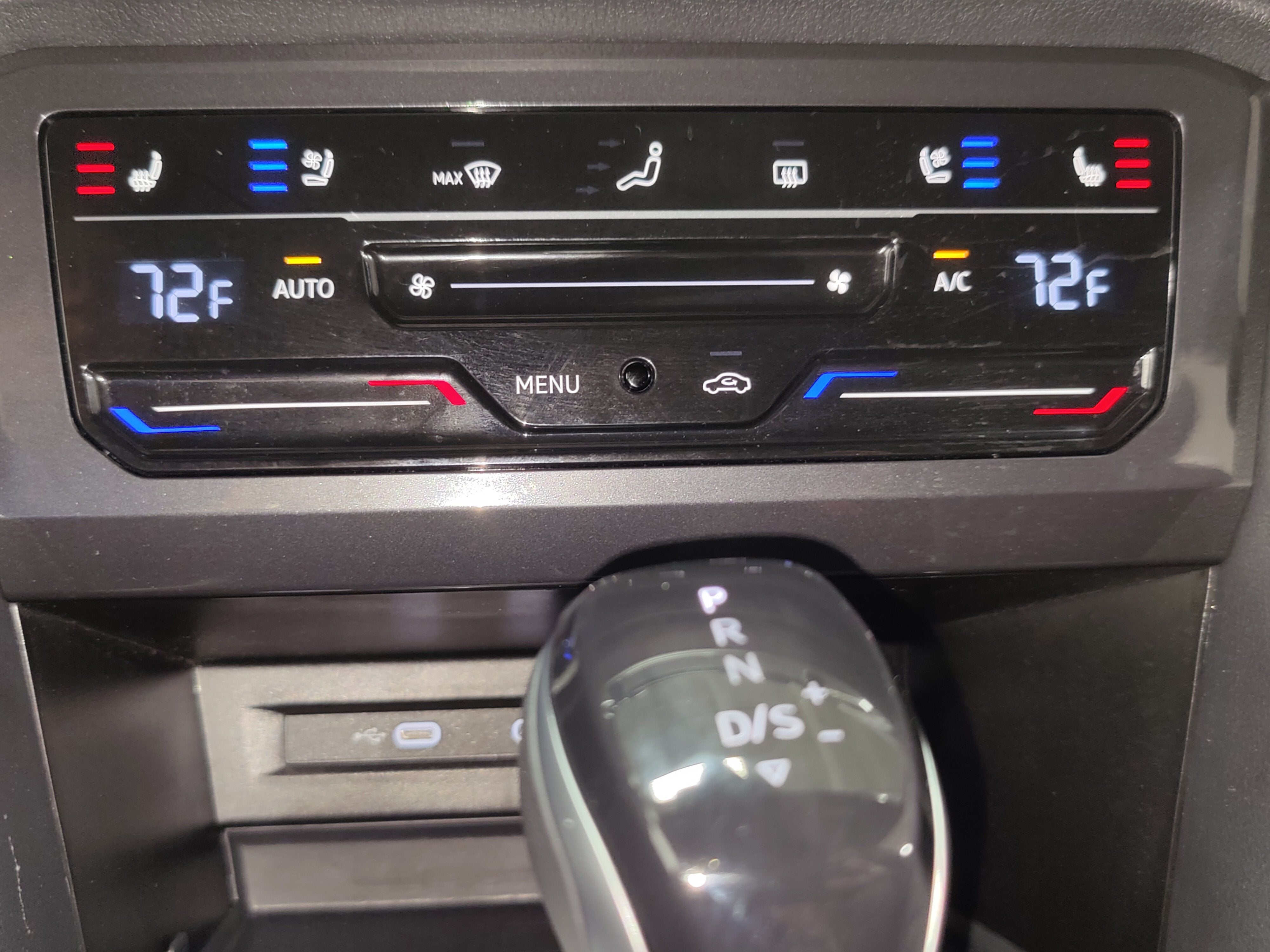 2023 Volkswagen Tiguan SEL Premium AWD R-Line w/Sunroof & Nav