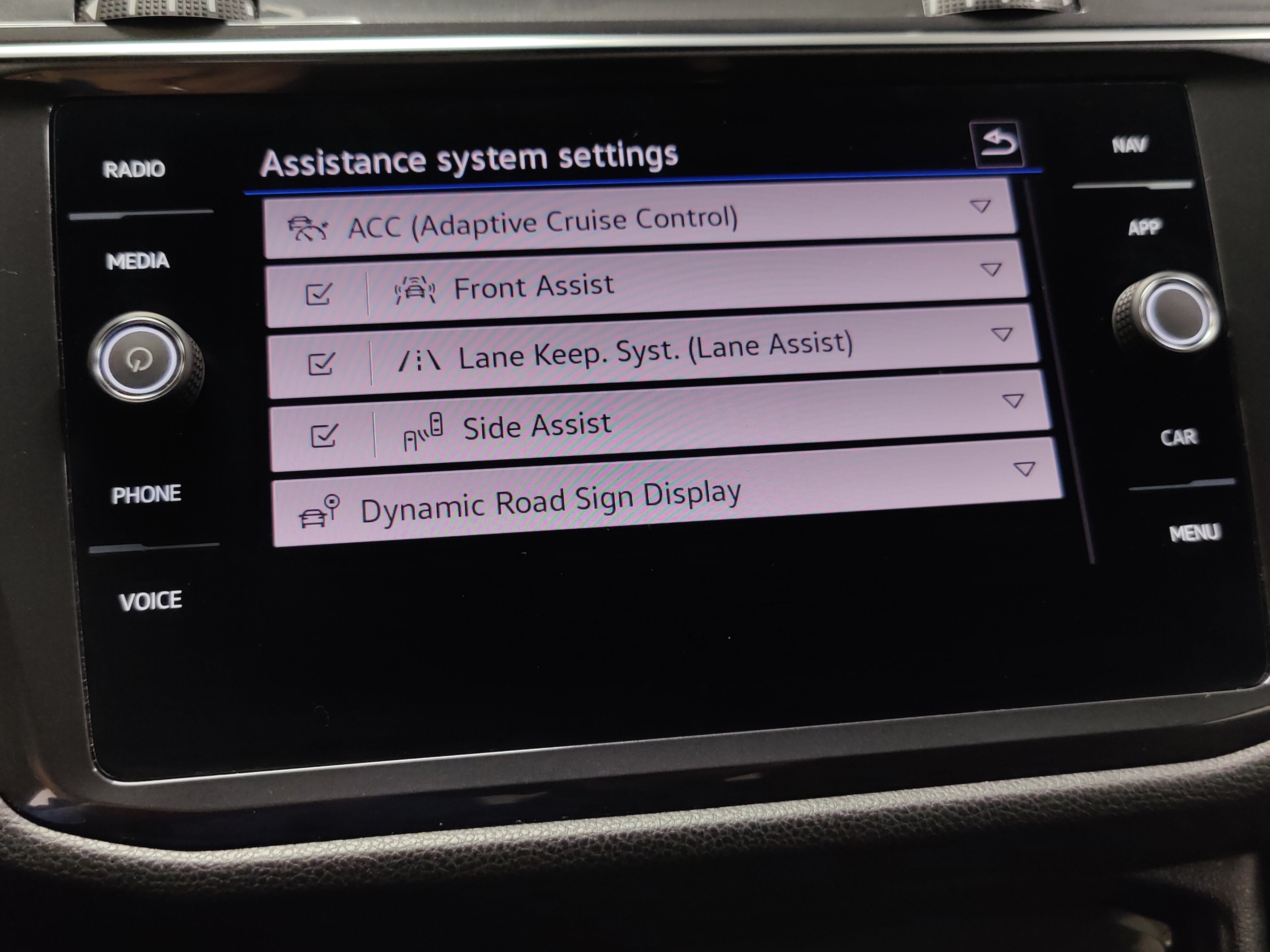 2023 Volkswagen Tiguan SEL Premium AWD R-Line w/Sunroof & Nav