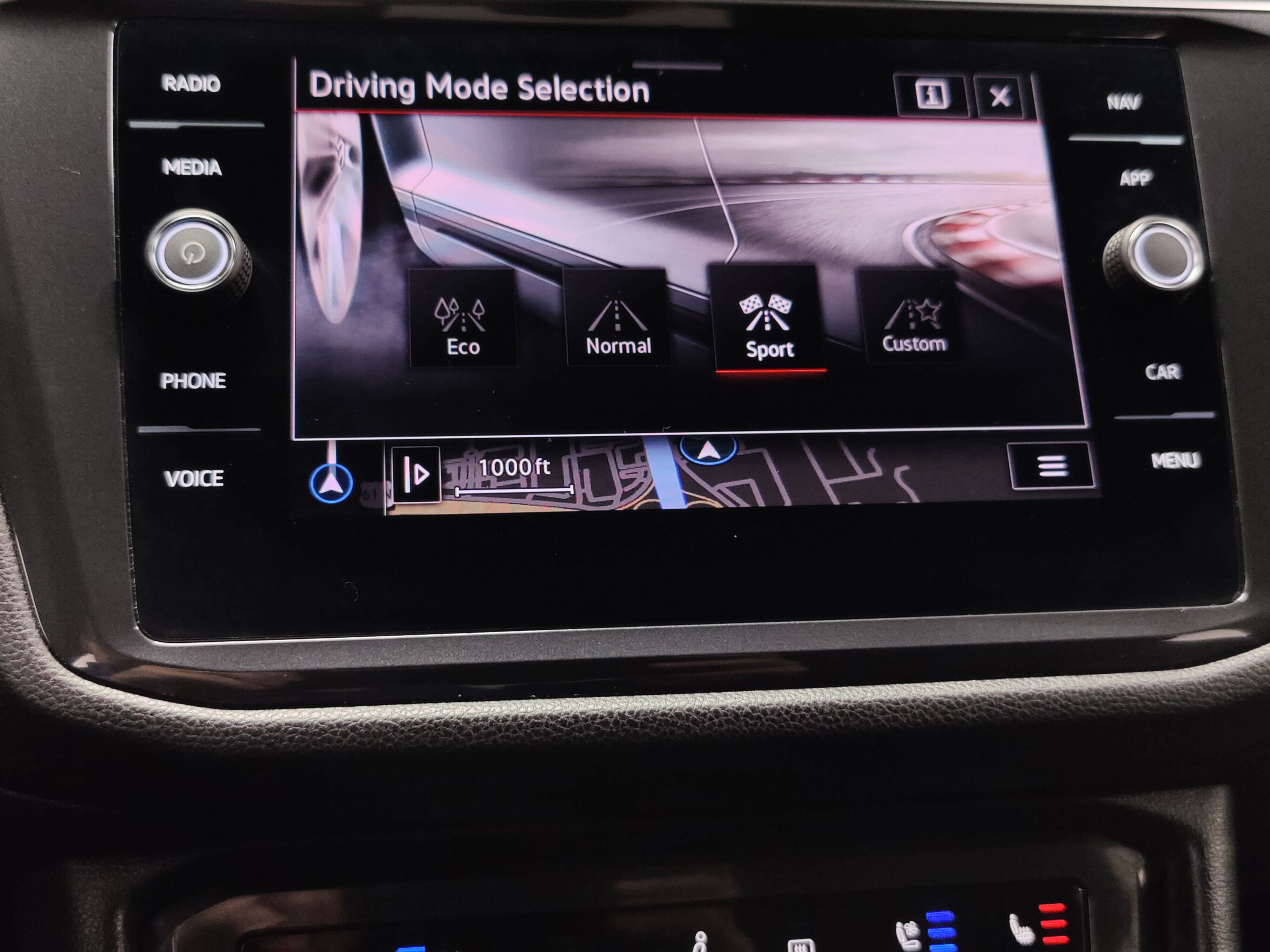 2023 Volkswagen Tiguan SEL Premium AWD R-Line w/Sunroof & Nav