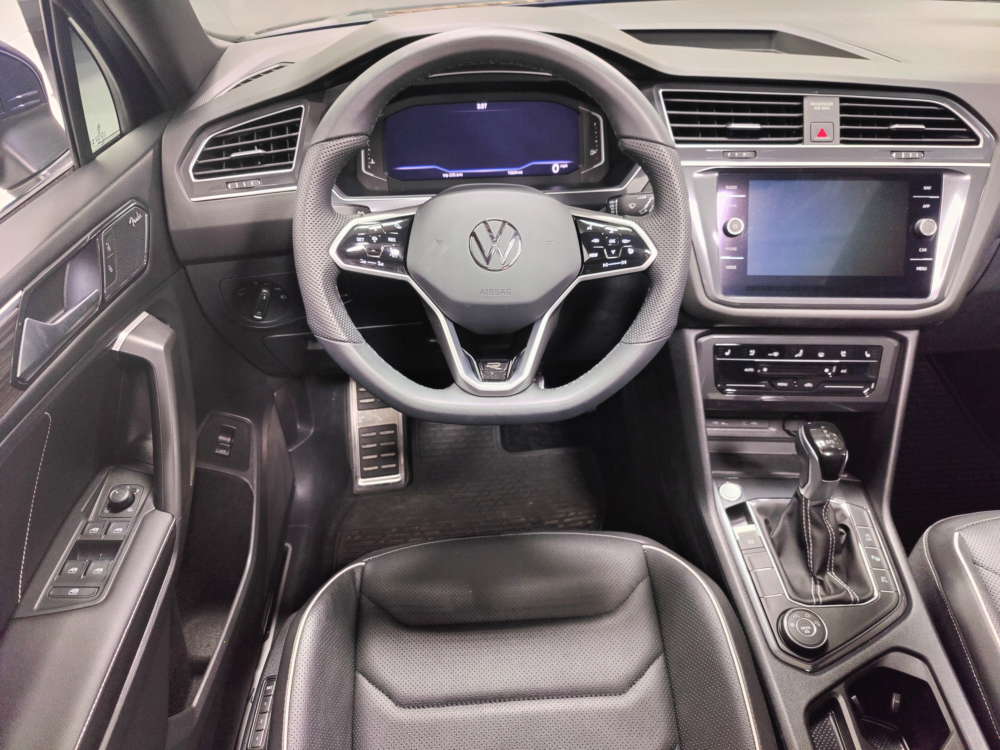 2024 Volkswagen Tiguan AWD SEL R-Line w/Sunroof/Nav