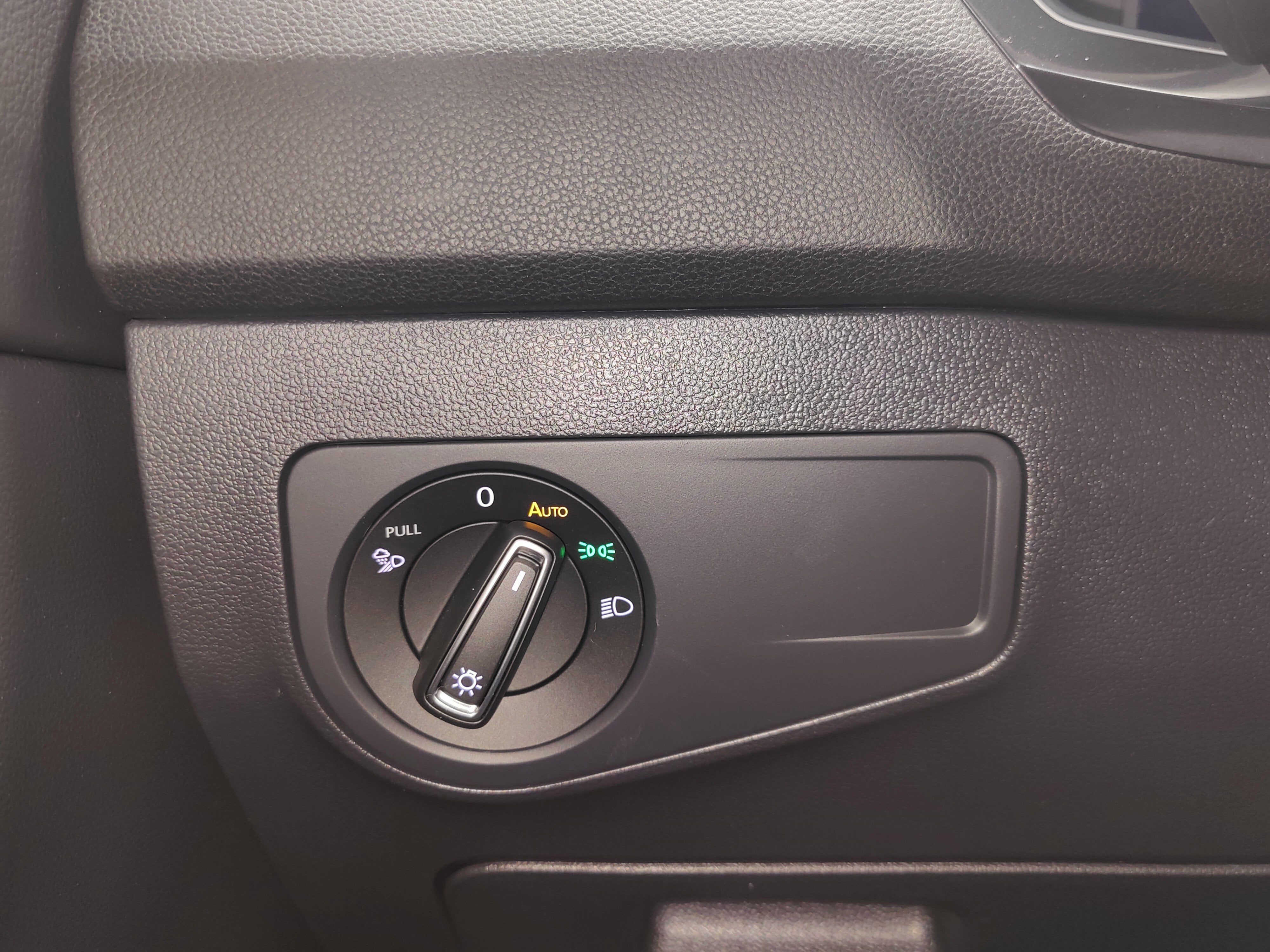 2024 Volkswagen Tiguan AWD SEL R-Line w/Sunroof/Nav