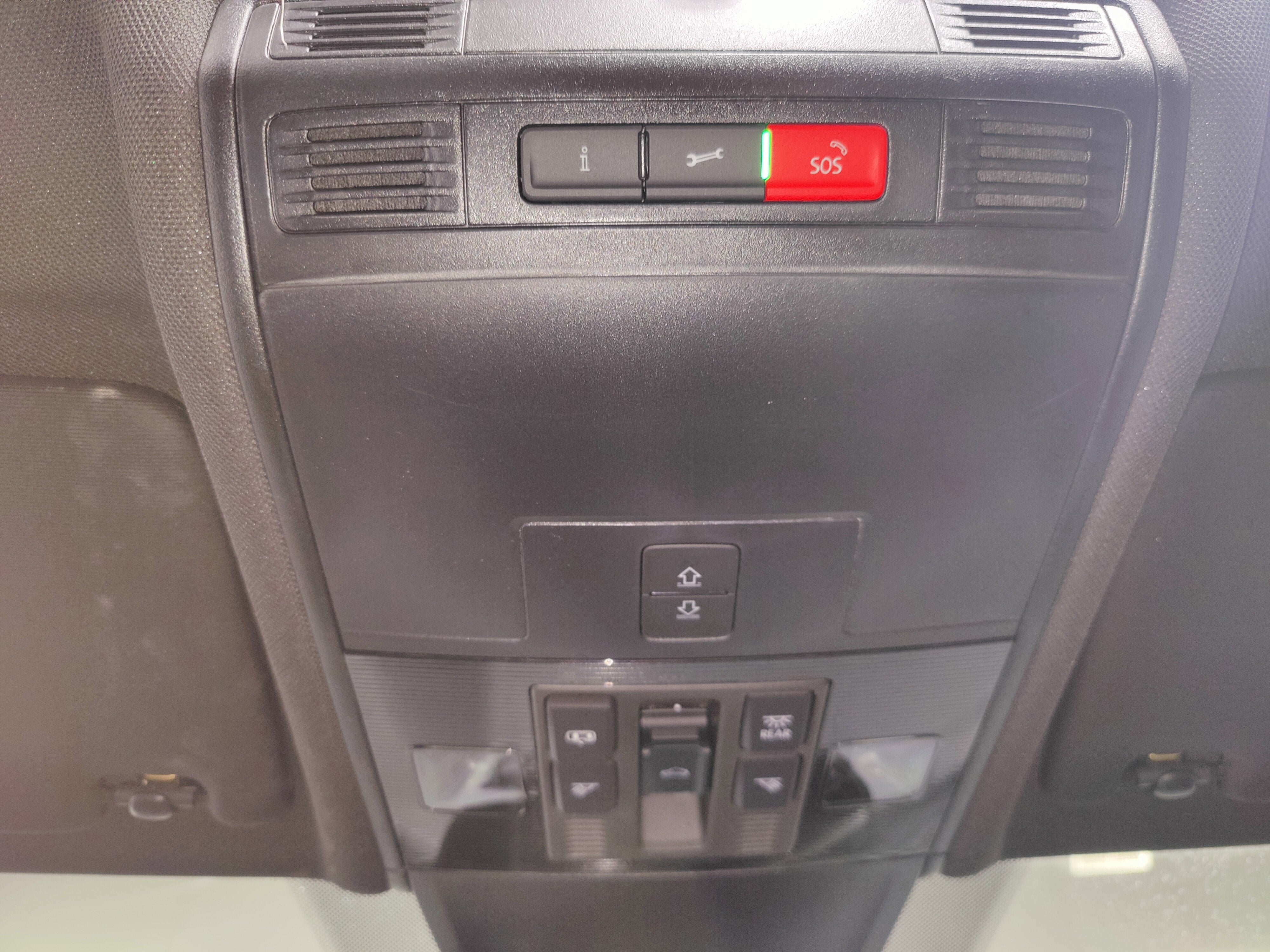 2024 Volkswagen Tiguan AWD SEL R-Line w/Sunroof/Nav