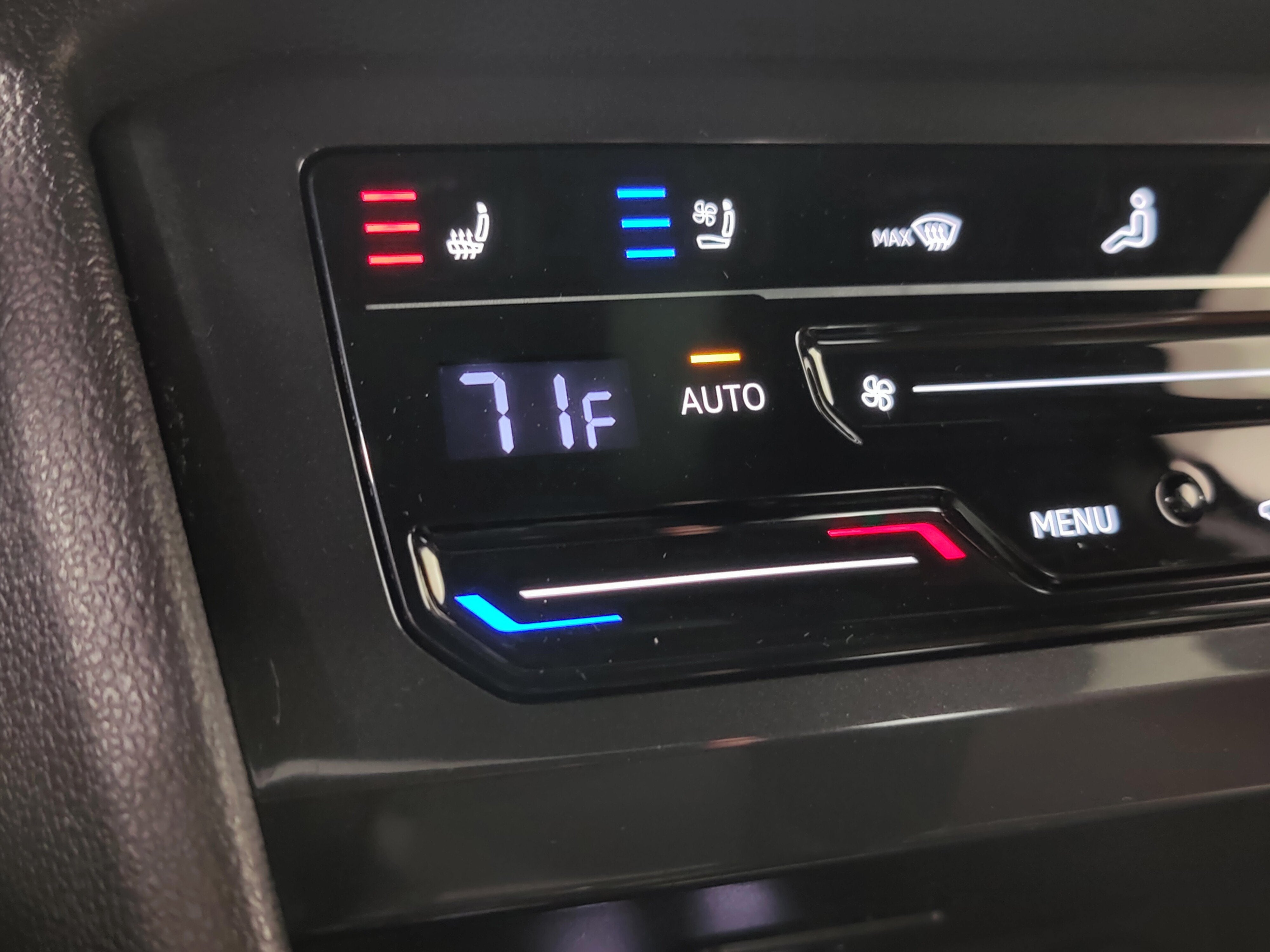 2024 Volkswagen Tiguan SEL R-Line AWD w/Sunroof/Nav