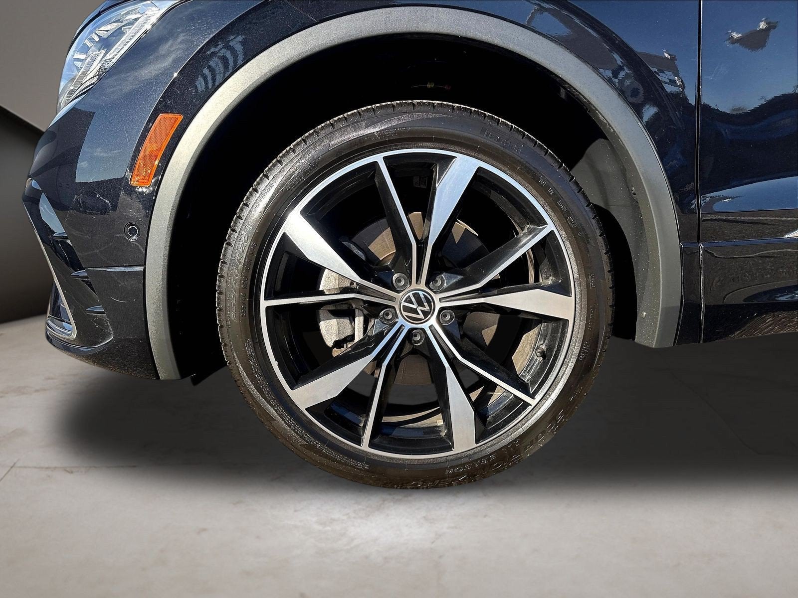 2024 Volkswagen Tiguan SEL R-Line AWD w/Sunroof/Nav