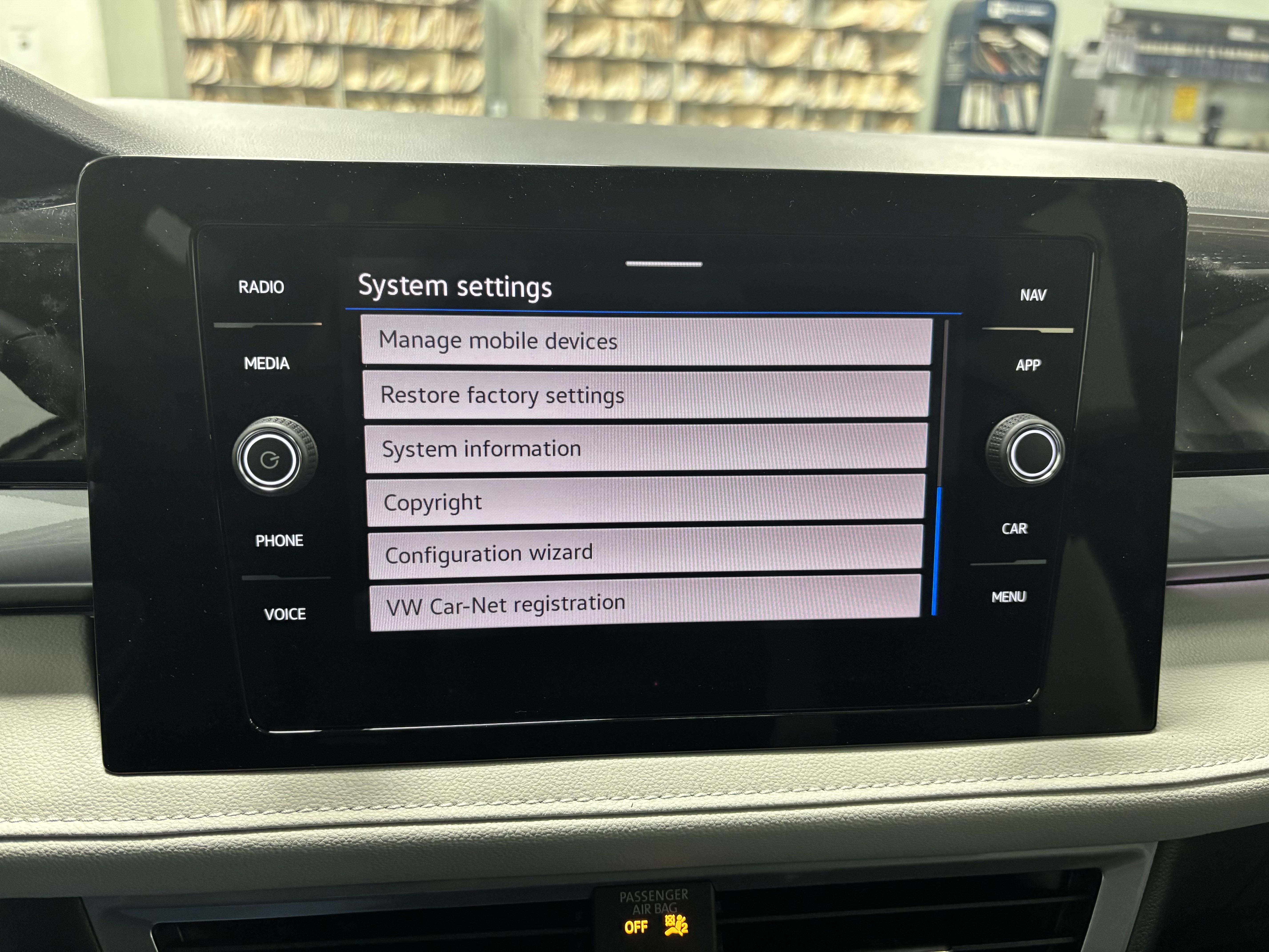 2025 Volkswagen Taos SEL