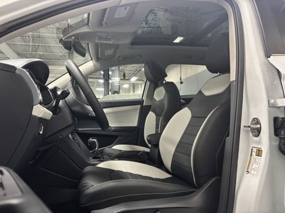 2025 Volkswagen Taos SEL