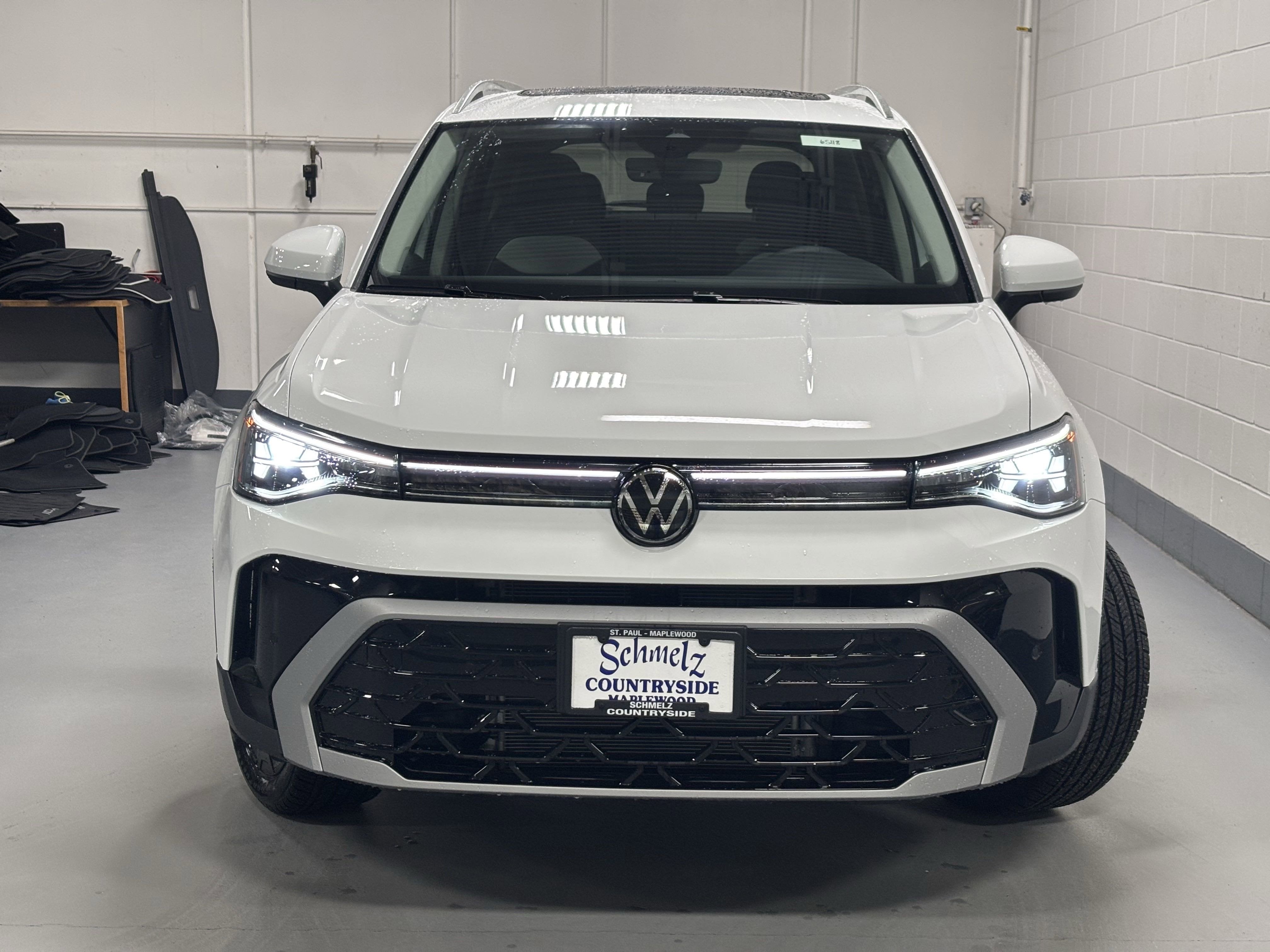 2025 Volkswagen Taos SEL