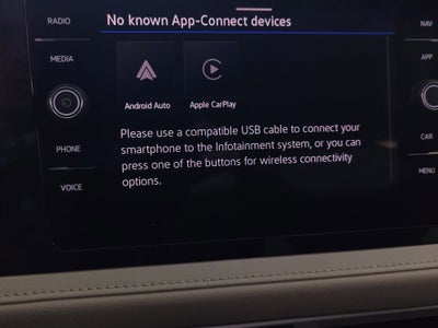 2025 Volkswagen Taos SEL AWD w/Sunroof/Nav