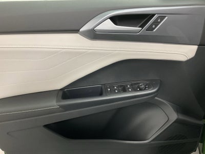 2026 Volkswagen Taos SEL