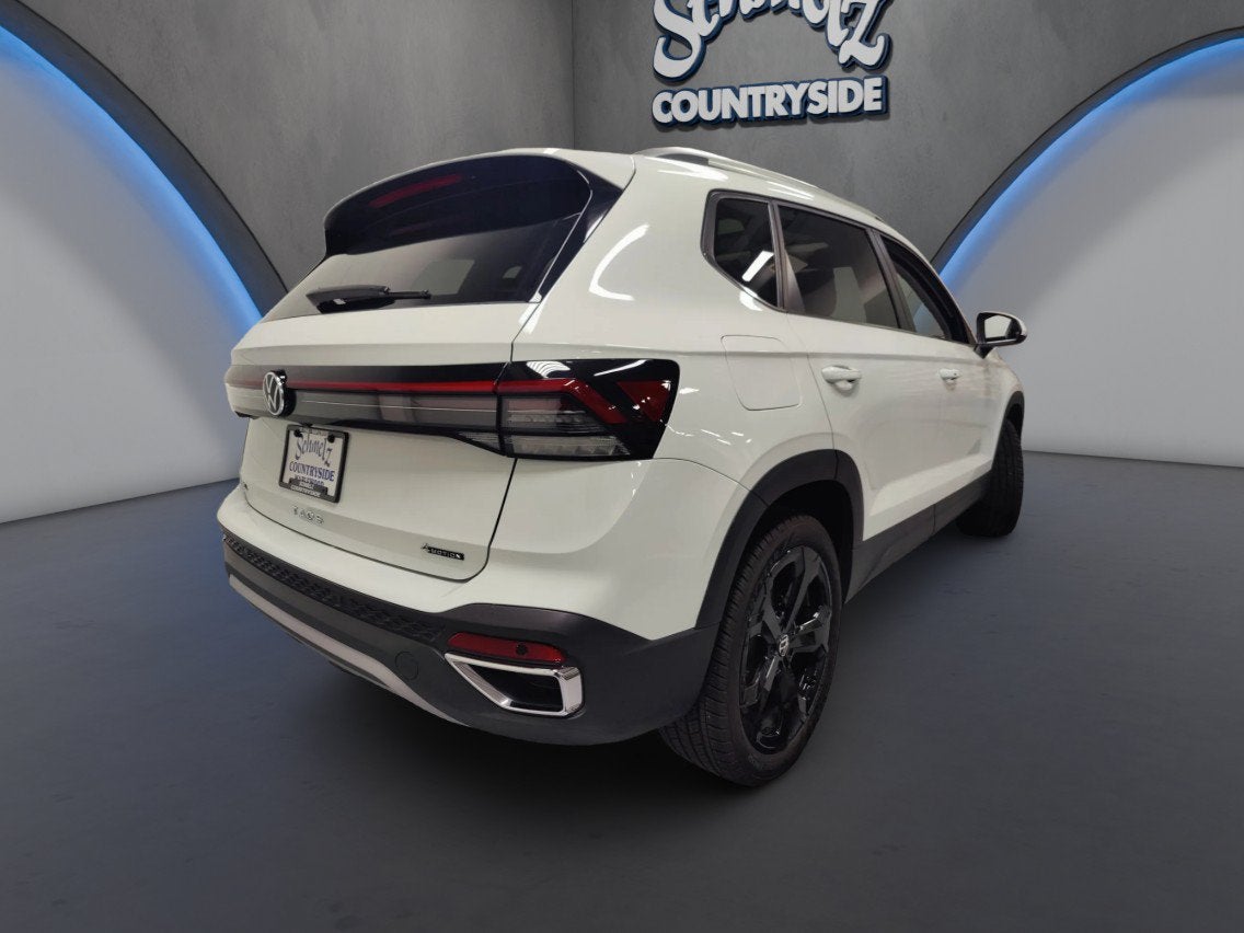 2025 Volkswagen Taos SEL AWD w/Sunroof/Nav