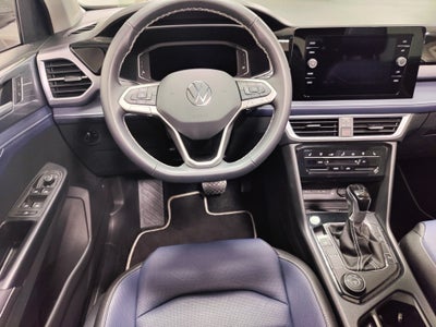 2025 Volkswagen Taos SEL AWD w/Sunroof/Nav