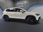 2025 Volkswagen Taos SEL AWD w/Sunroof/Nav