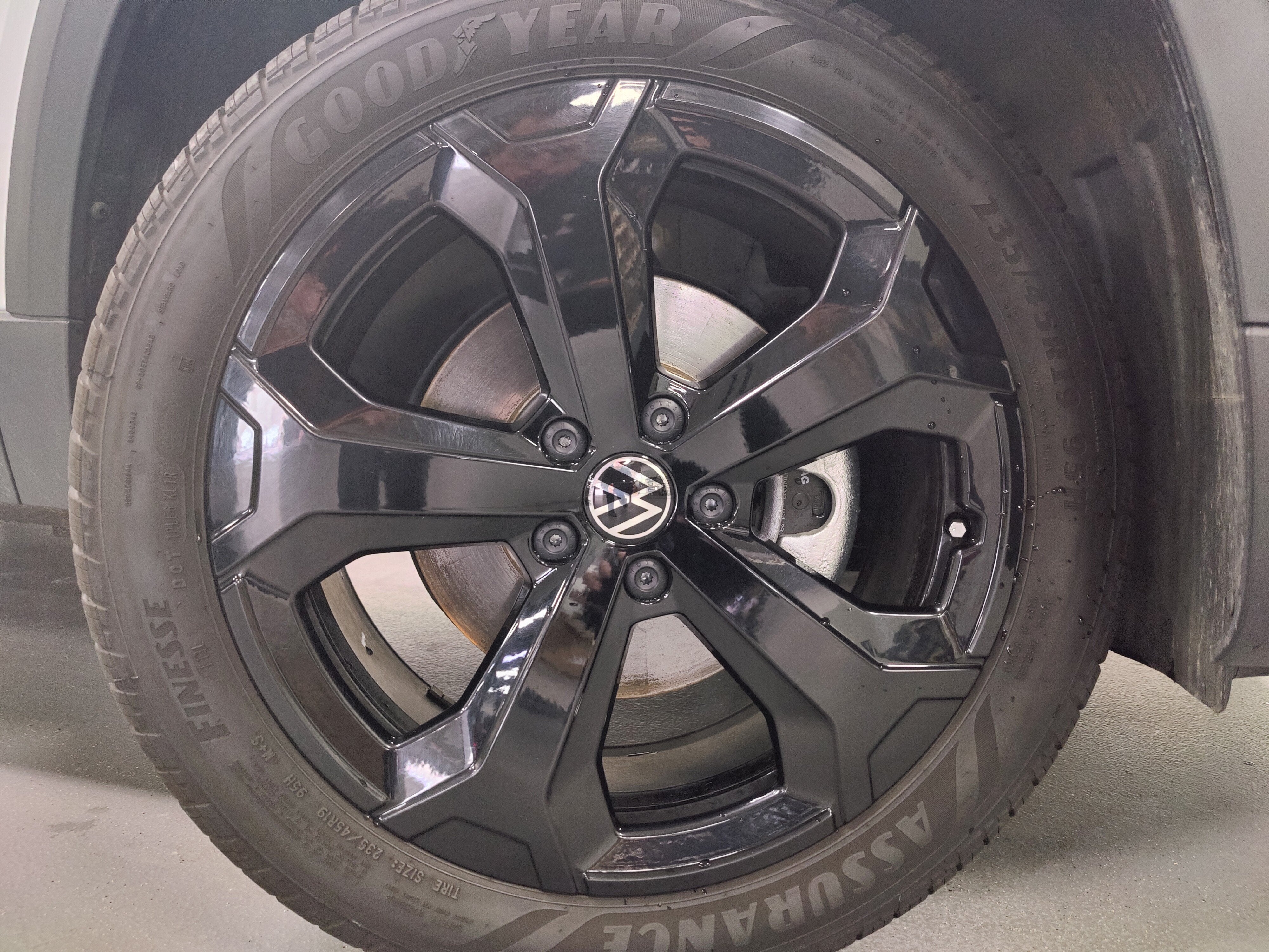 2025 Volkswagen Taos SEL AWD w/Sunroof/Nav