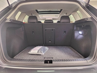 2025 Volkswagen Taos SEL AWD w/Sunroof & Nav