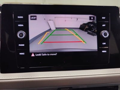 2025 Volkswagen Taos SEL AWD w/Sunroof & Nav