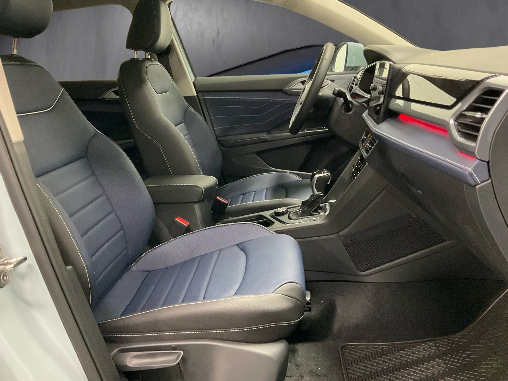 2026 Volkswagen Taos SEL