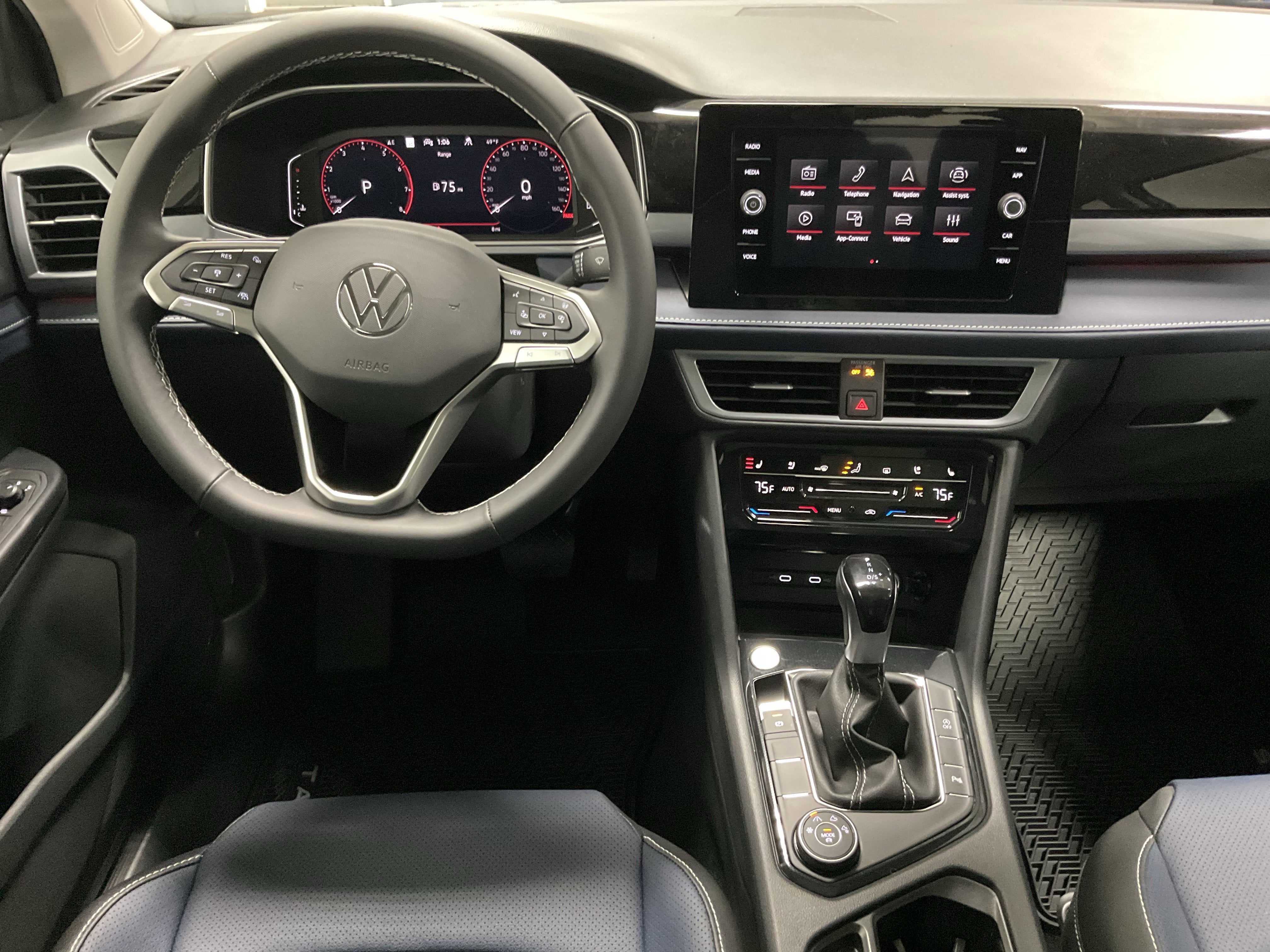 2026 Volkswagen Taos SEL