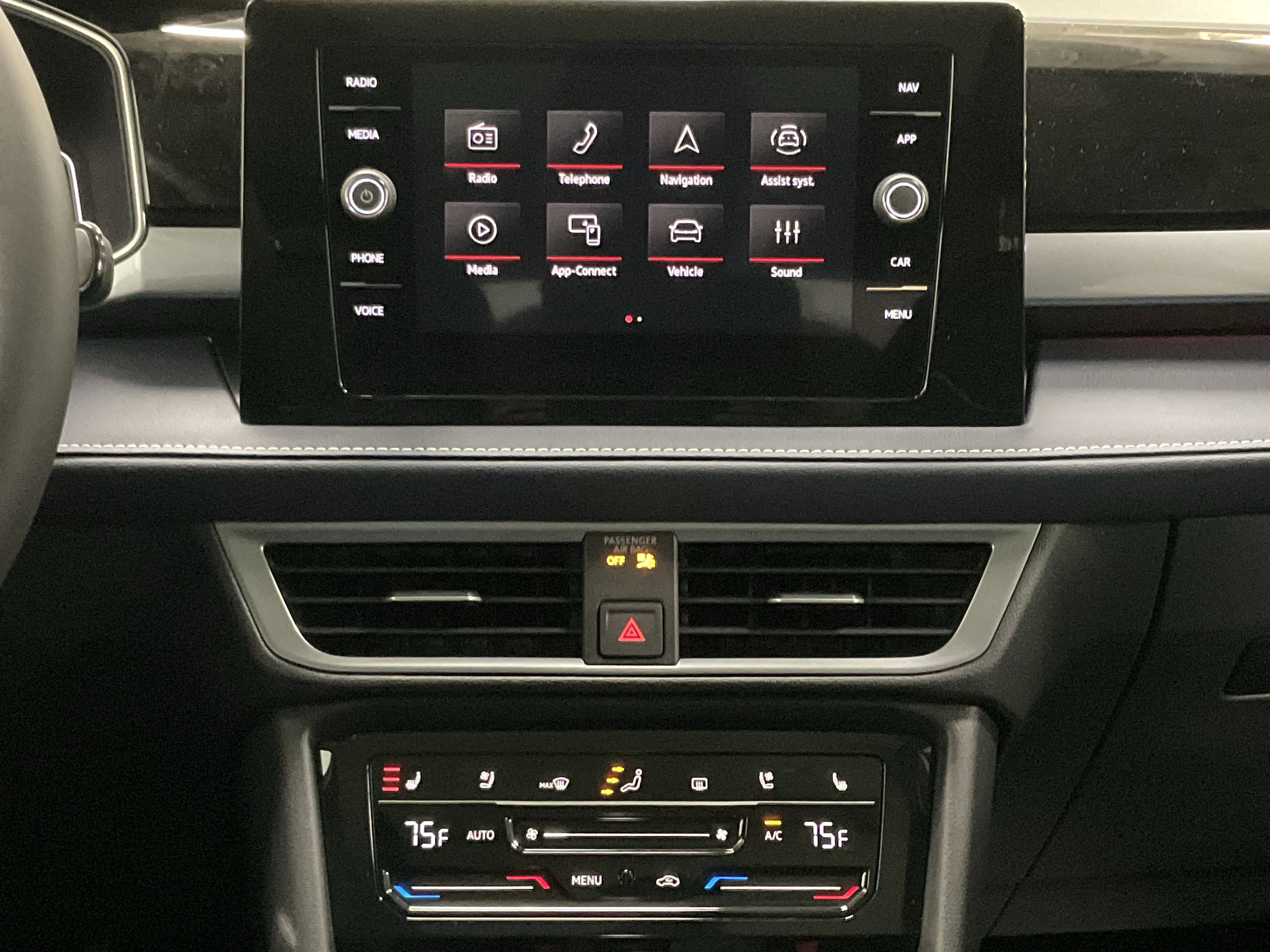 2026 Volkswagen Taos SEL