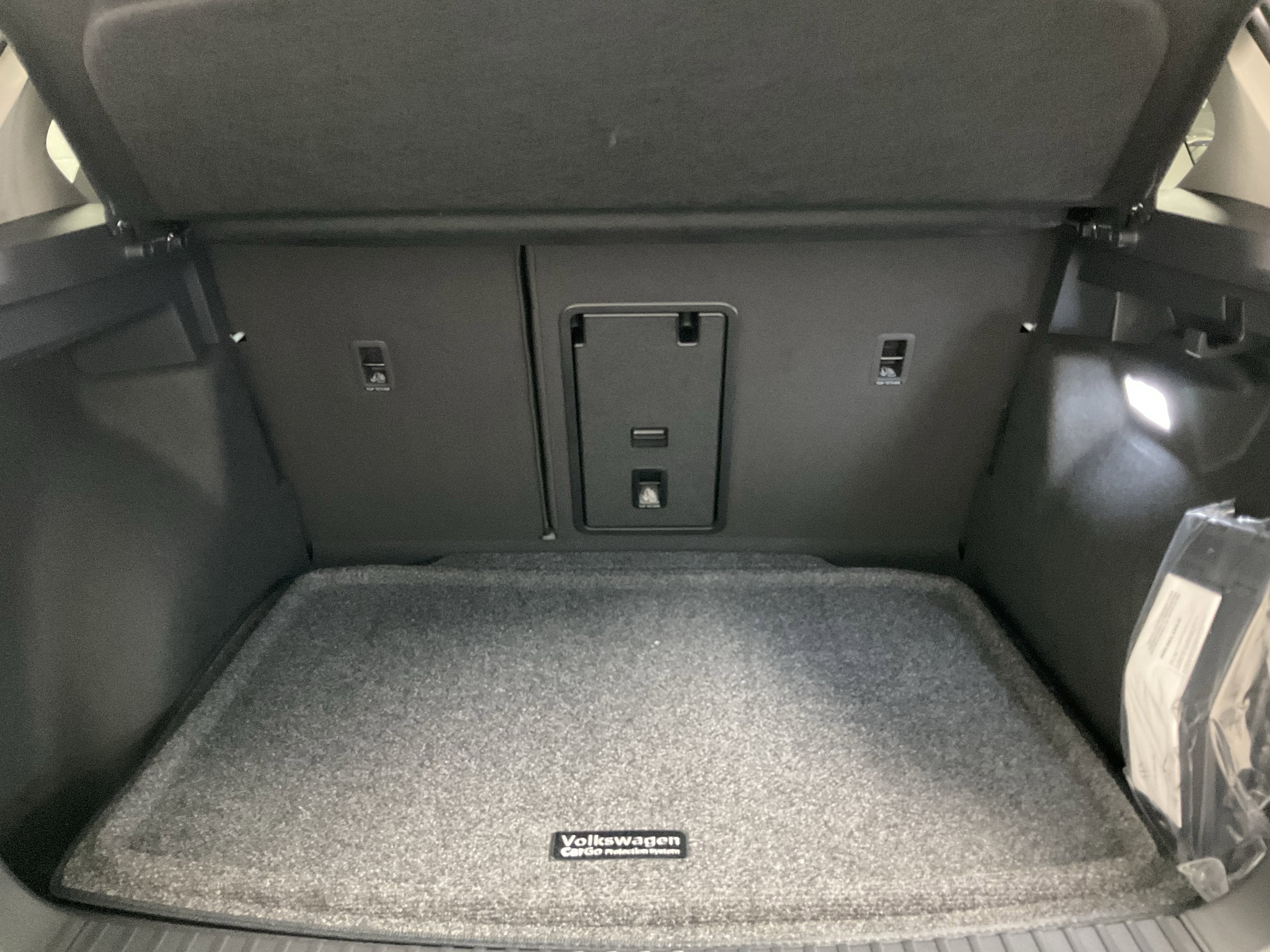2026 Volkswagen Taos SEL