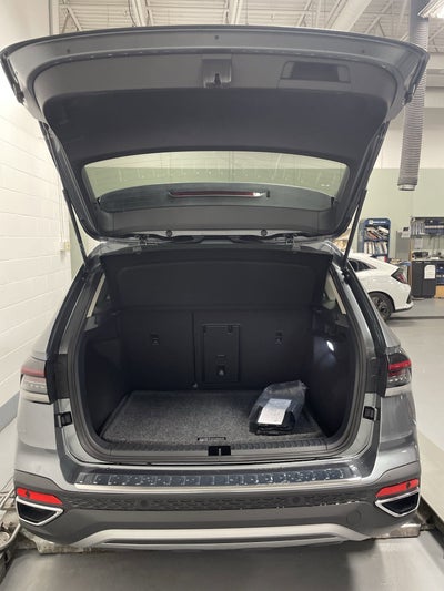 2025 Volkswagen Taos SEL