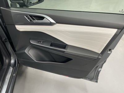 2025 Volkswagen Taos SEL