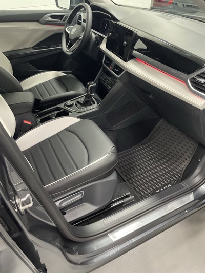 2025 Volkswagen Taos SEL