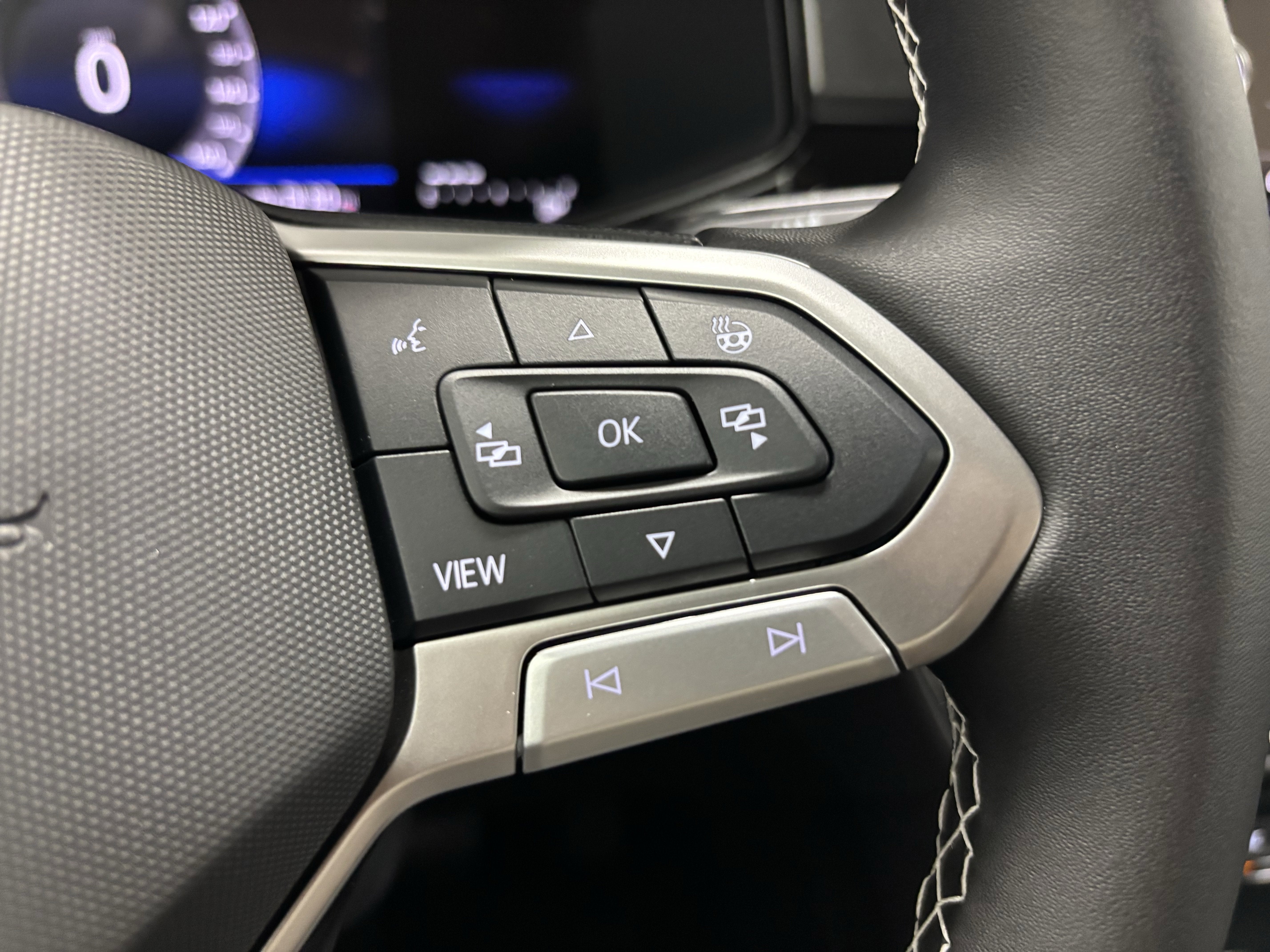 2025 Volkswagen Taos S