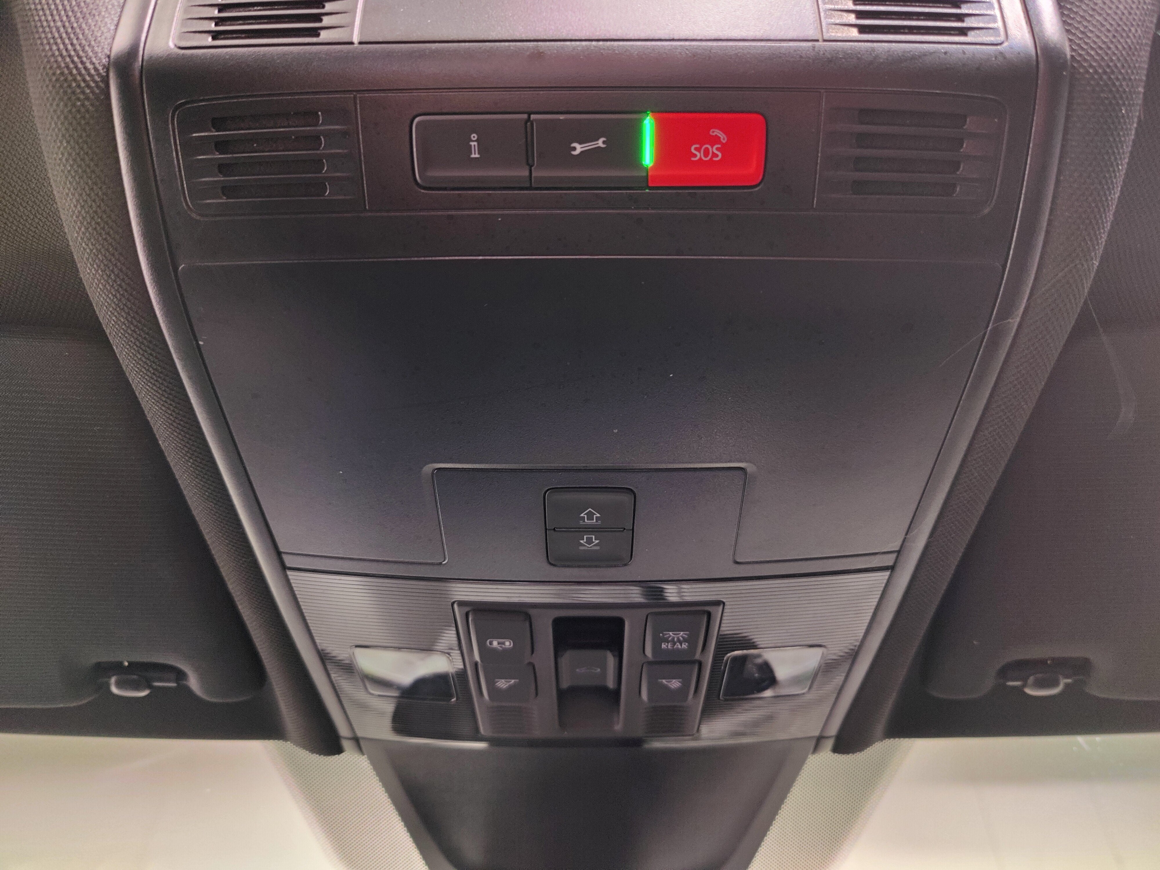 2023 Volkswagen Tiguan SE R-Line Black AWD w/Sunroof
