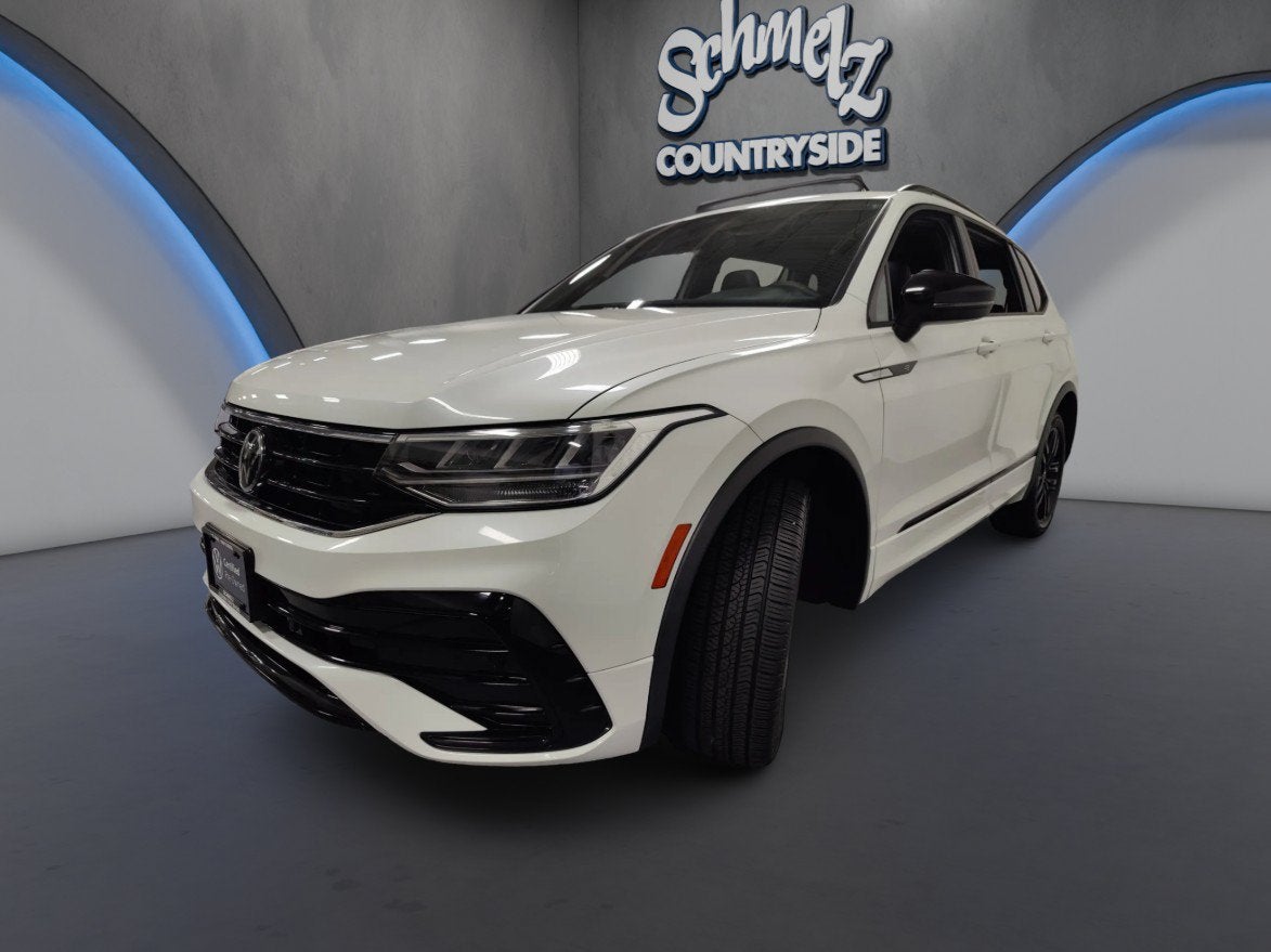 2022 Volkswagen Tiguan SE R-Line Black AWD w/Sunroof
