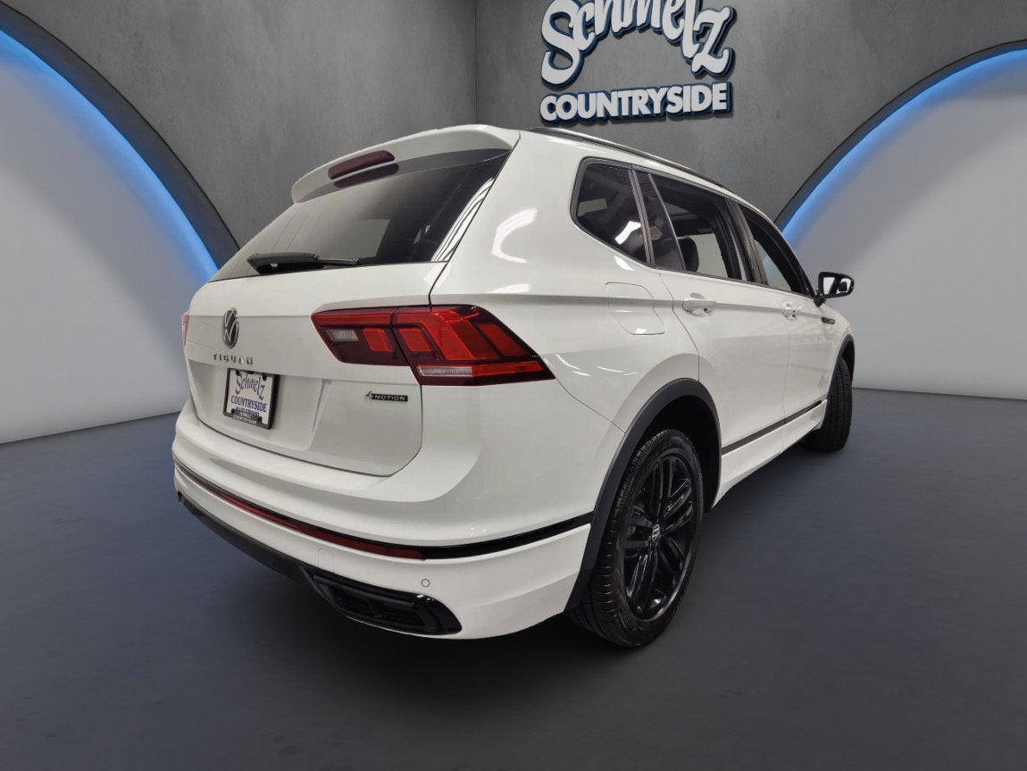 2022 Volkswagen Tiguan SE R-Line Black AWD w/Sunroof