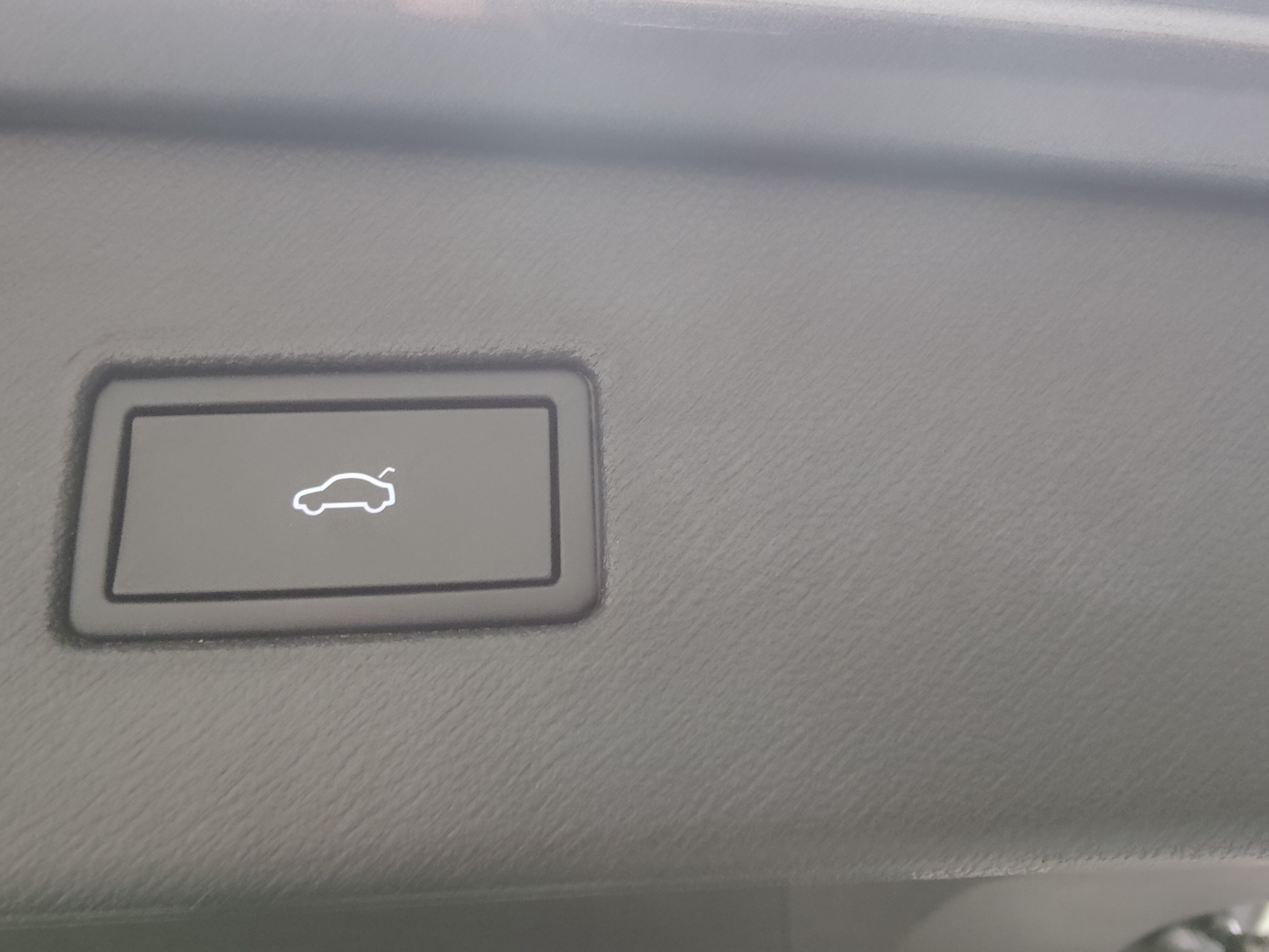 2024 Volkswagen Tiguan SE R-Line Black AWD w/Sunroof