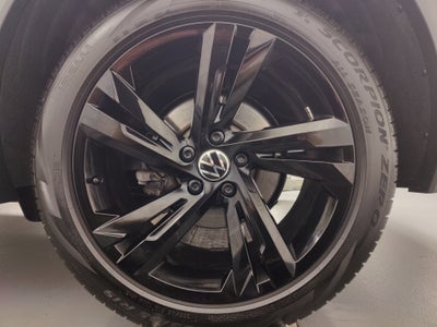 2024 Volkswagen Tiguan SE R-Line Black AWD w/Sunroof