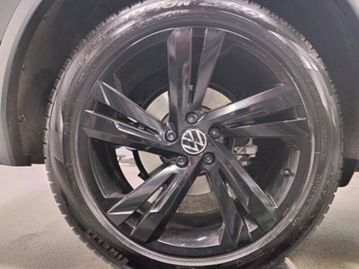 2024 Volkswagen Tiguan SE AWD R-Line Black w/Sunroof